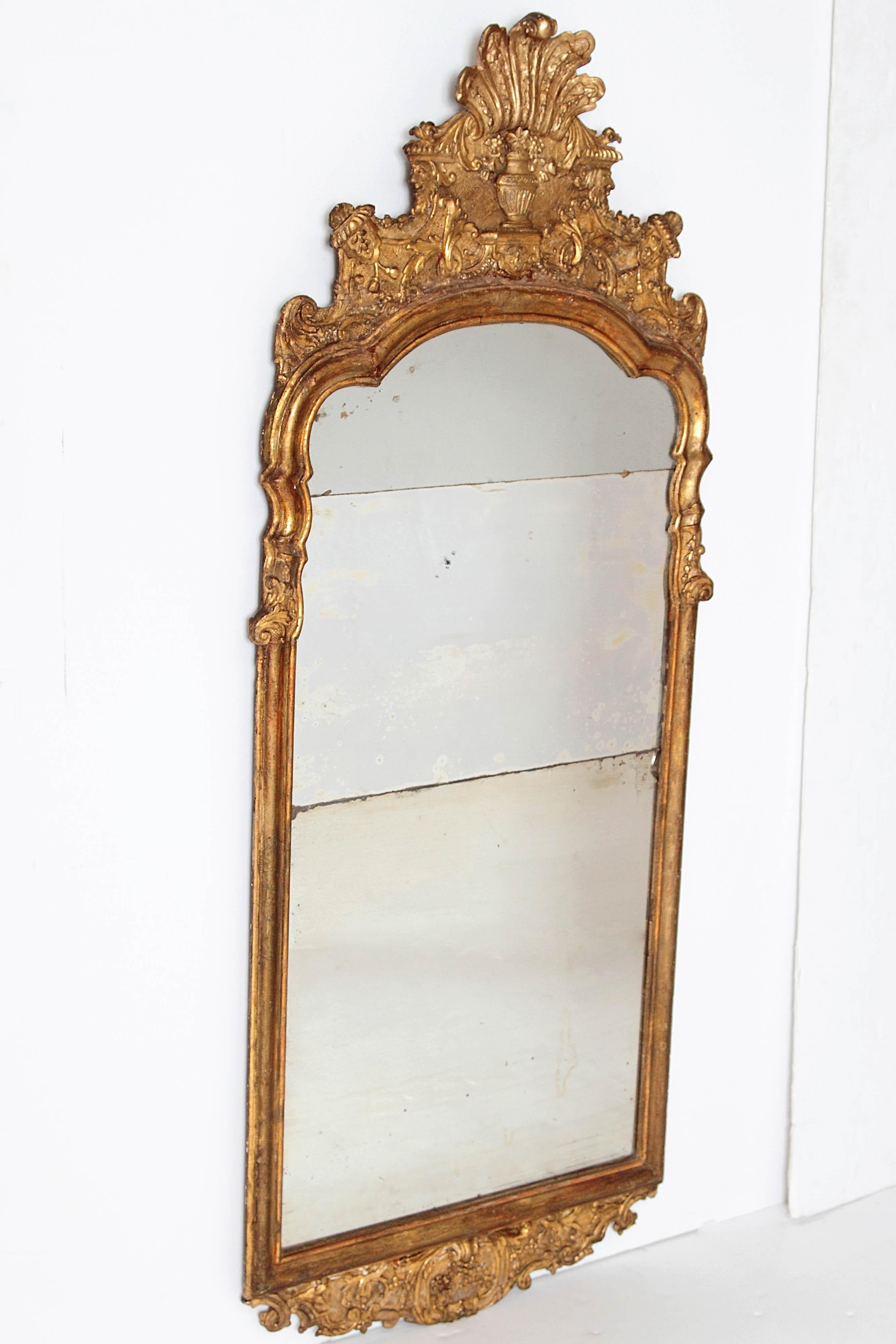 Large Queen Anne Gilt-Gesso Mirror, circa 1710 2