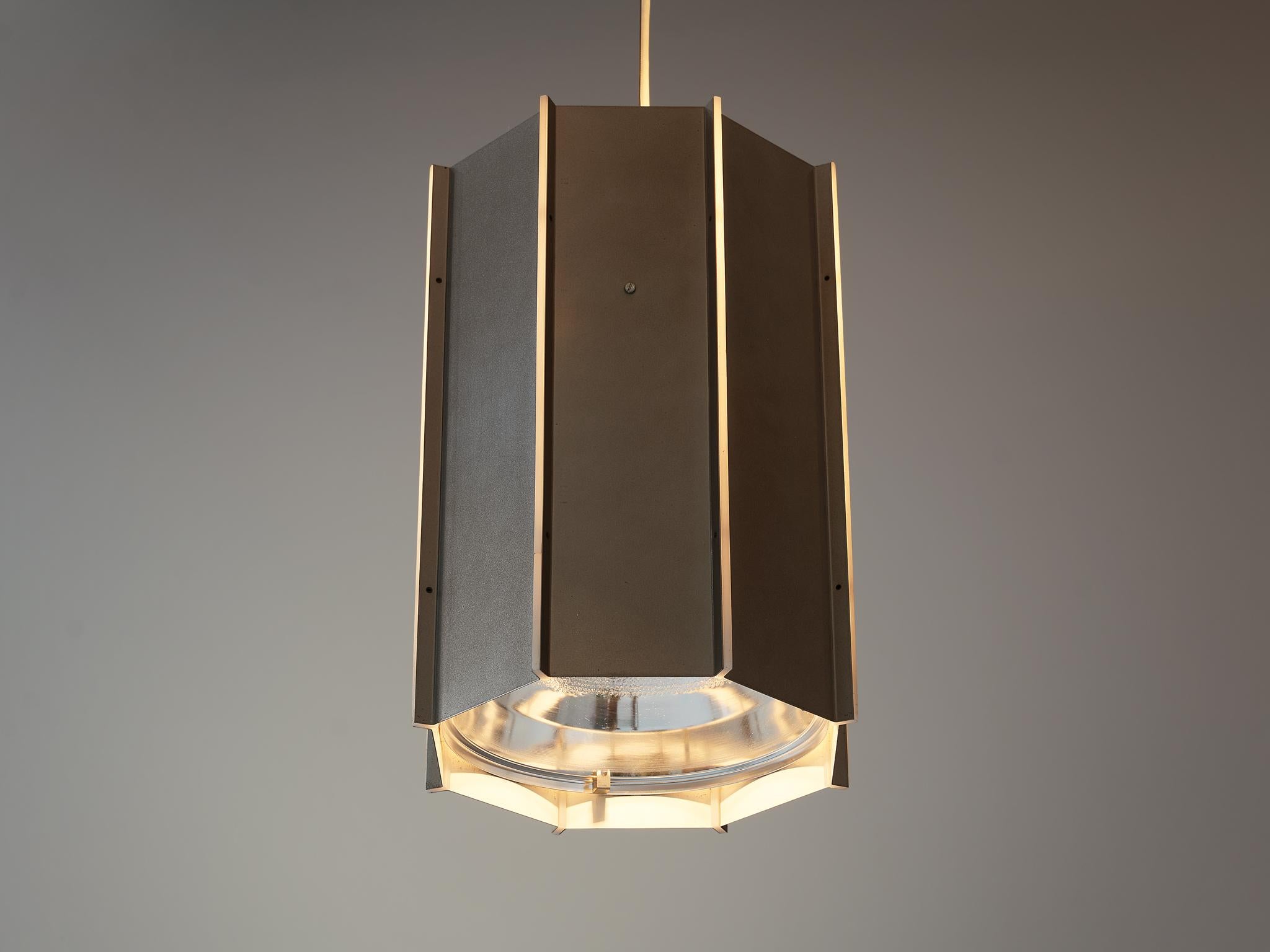 Large RAAK Pendants Model 'B-1011' in Aluminum and Perspex  For Sale 3