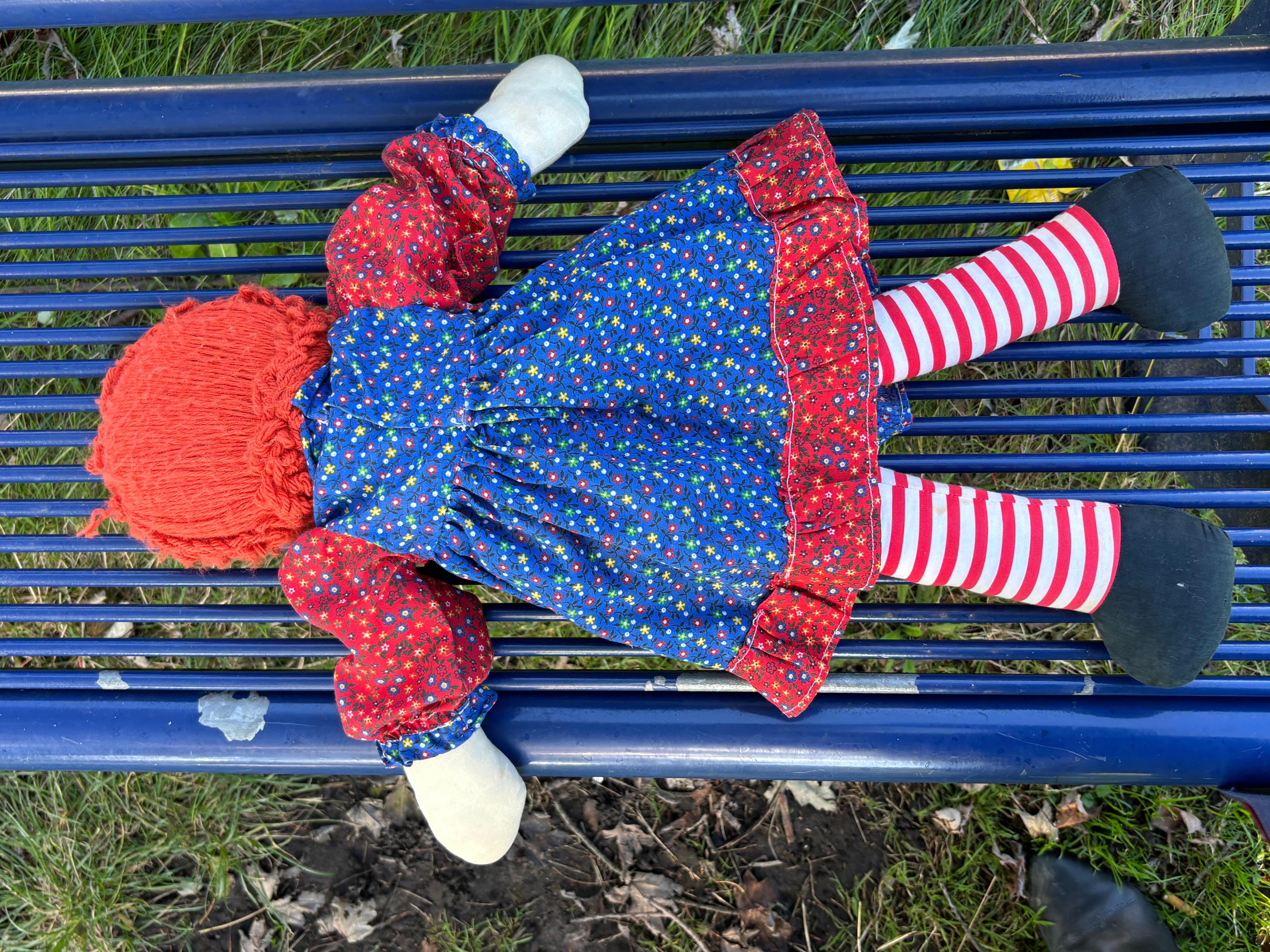 Large Rag Dolls after Famous Raggedy Ann and Andy, Ca. 1915 For Sale 4