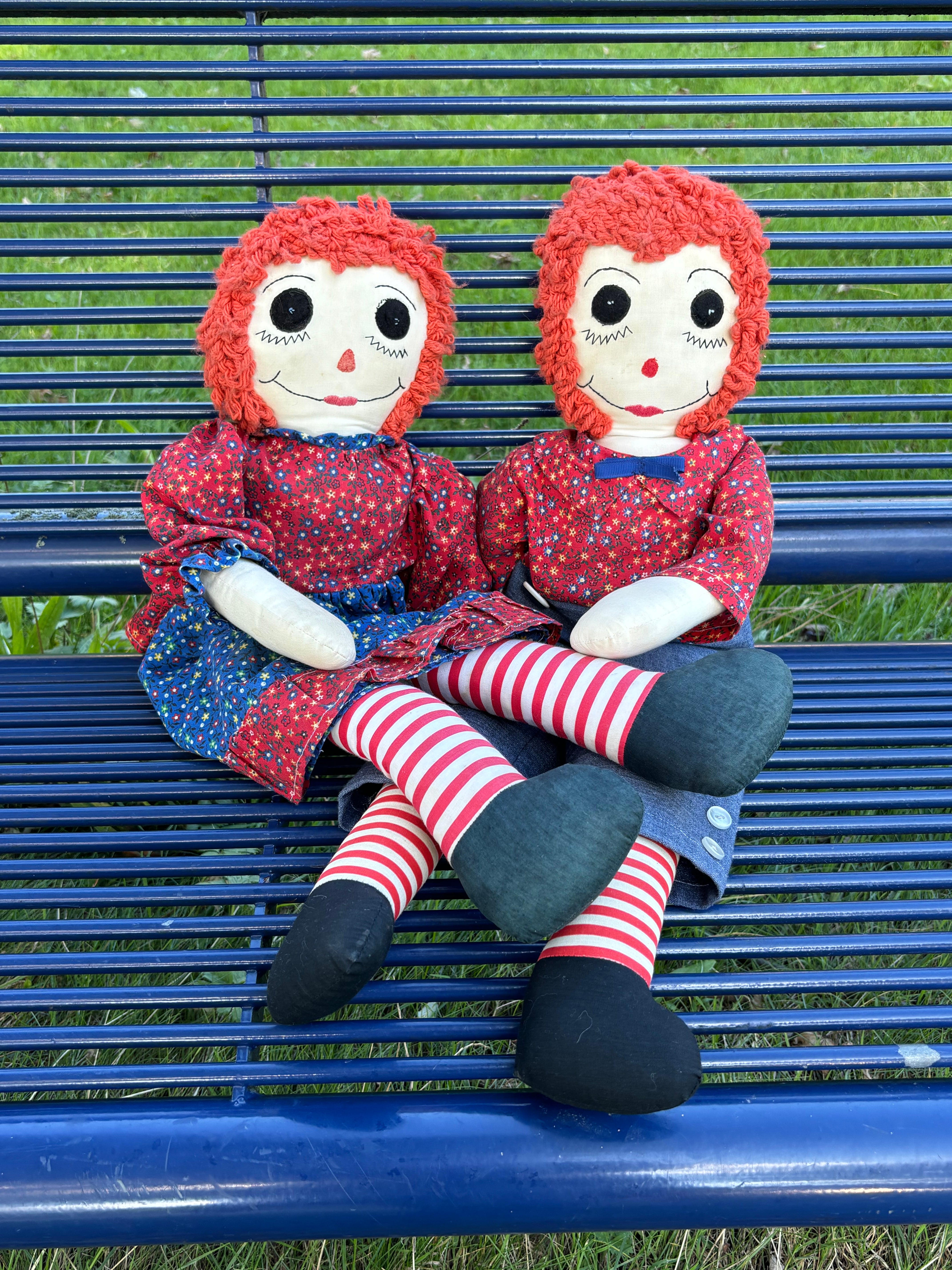 One day in 1915, as the story goes, Johnny Gruelle’s daughter Marcella brought him an old rag doll. He drew a face on the worn fabric and called the doll Raggedy Ann. Gruelle, a cartoonist and illustrator, wrote a children’s book about Raggedy Ann