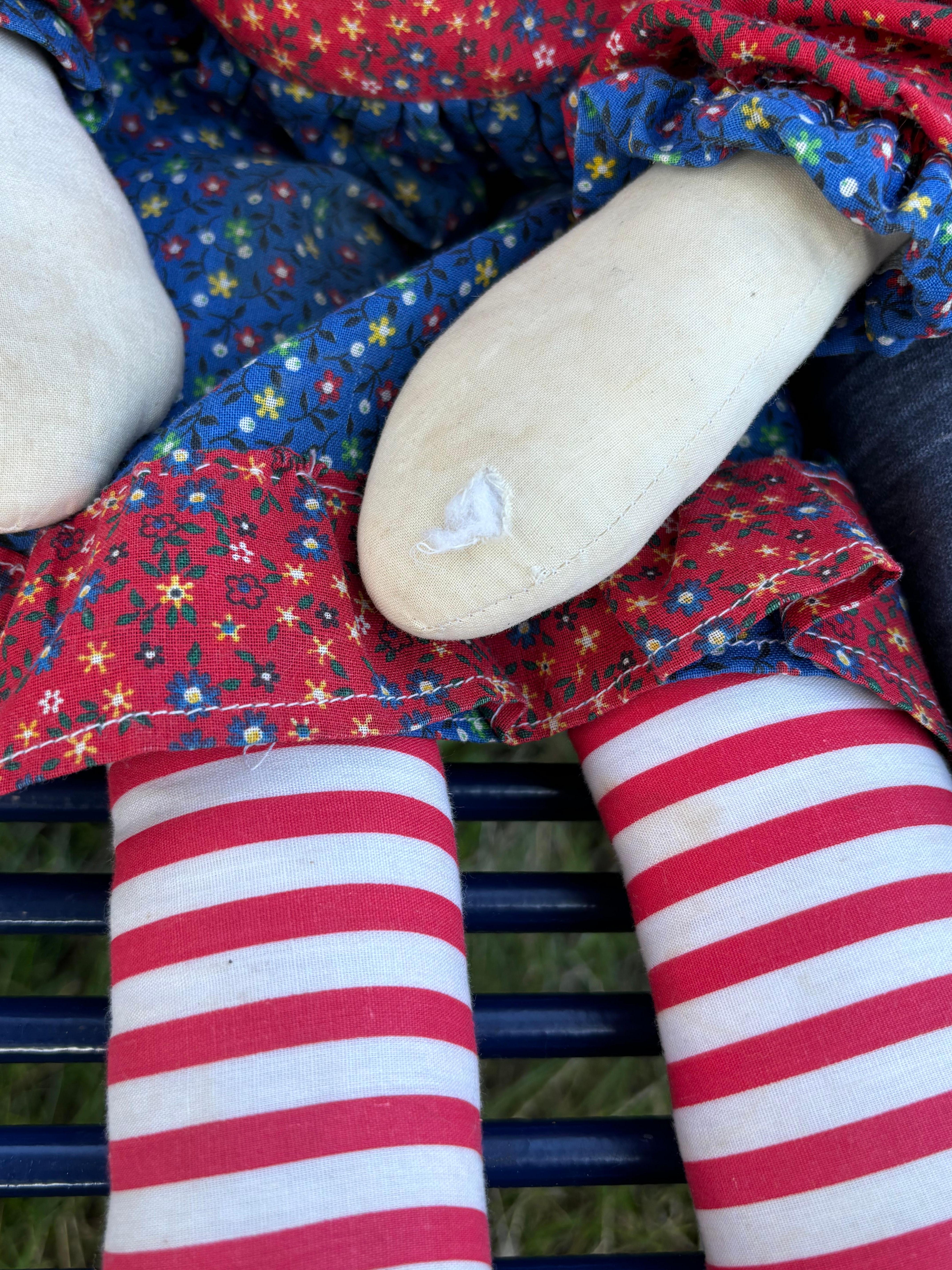 Large Rag Dolls after Famous Raggedy Ann and Andy, Ca. 1915 For Sale 2