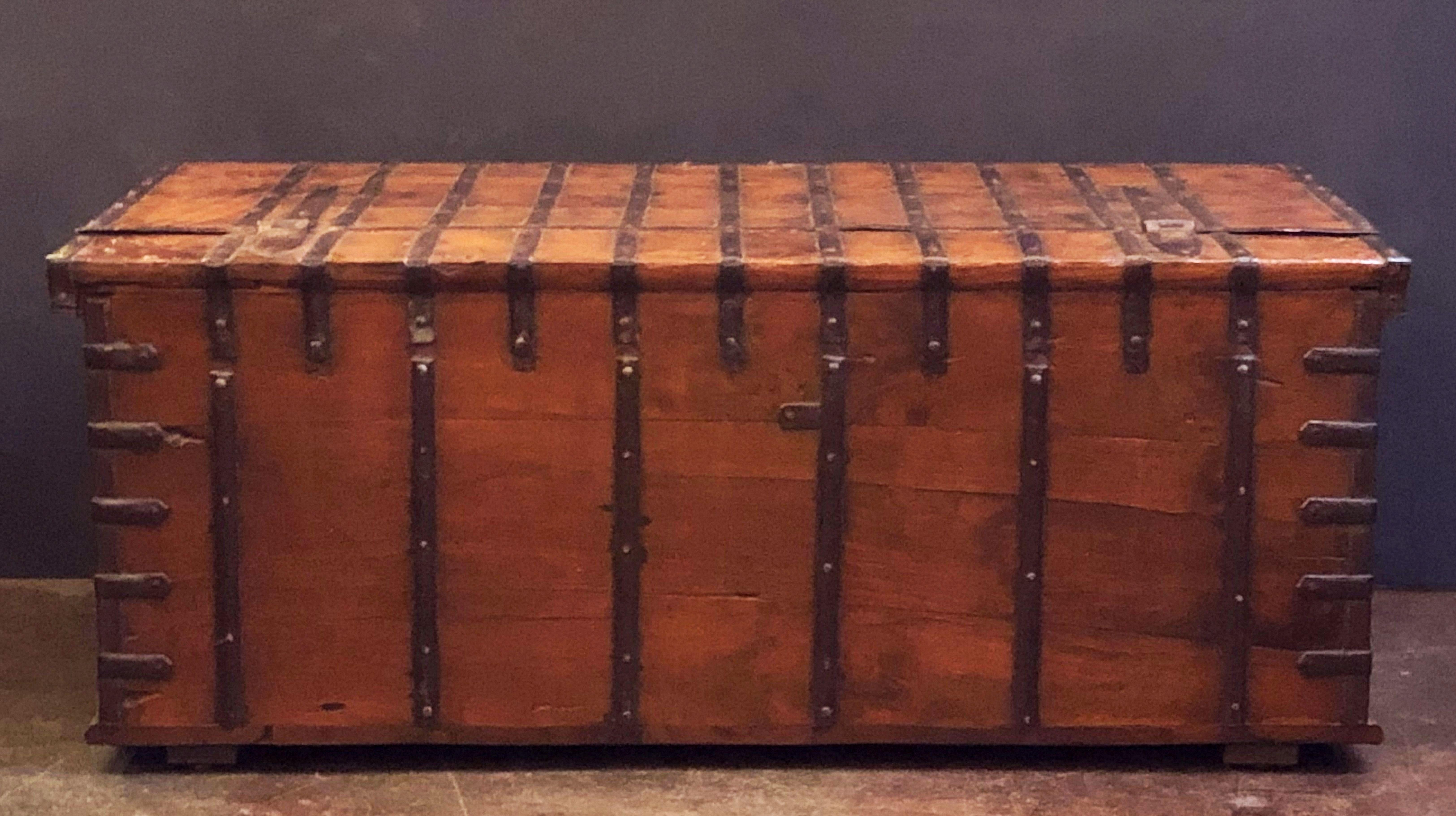 Large Rajasthan Trunk of Iron and Teak from British Colonial India 'The Raj' 2