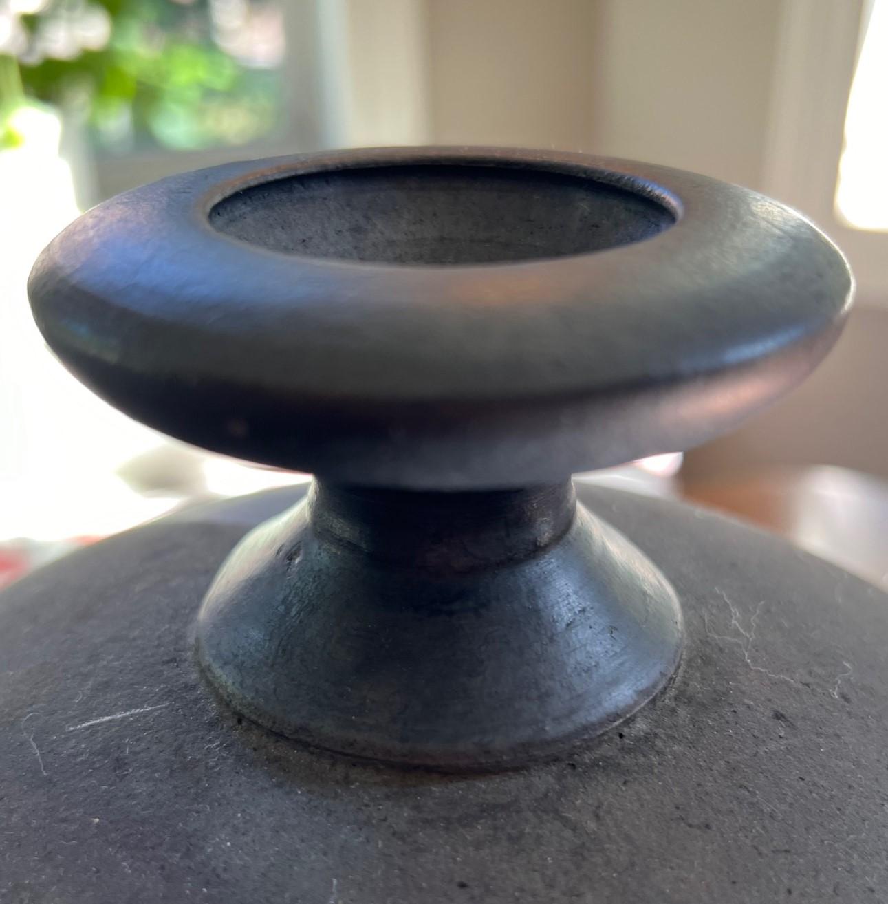 Gran vasija de cerámica de rakú de Andrew Berends en venta 3