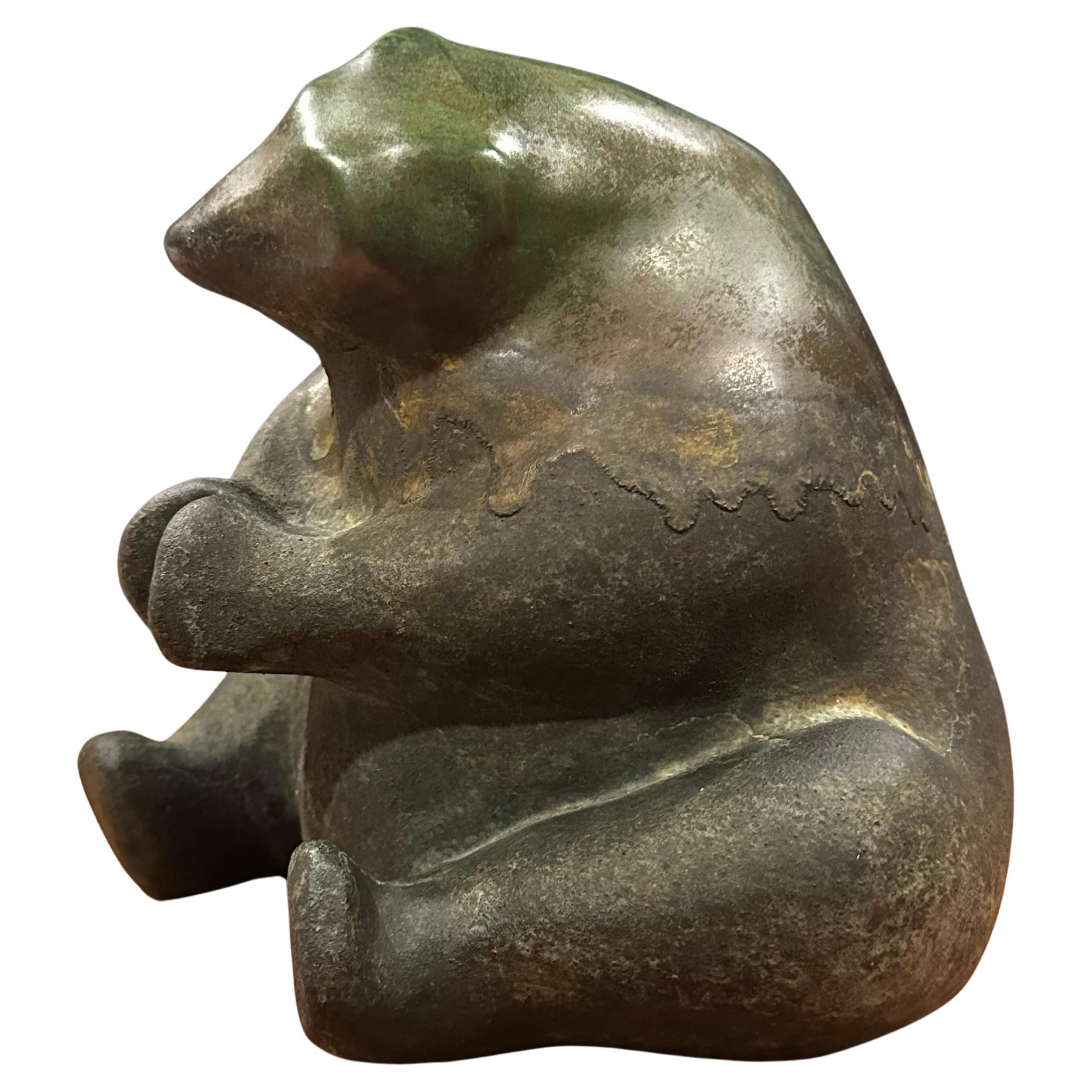 Americano Grande orso in ceramica Raku di Tony Evans in vendita