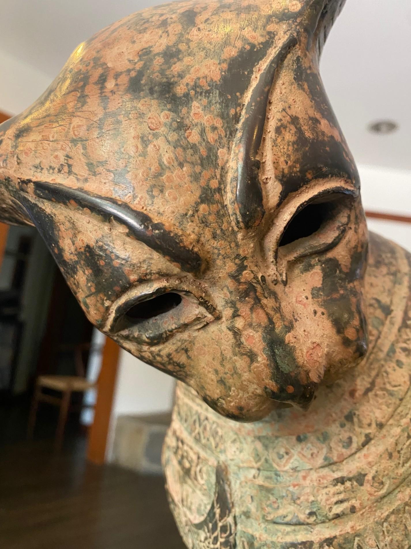 Große seltene ägyptische Bastet-Skulptur-Statue einer Katzengöttin aus Bronze im Art déco-Stil aus Bronze, um 1930 im Angebot 10