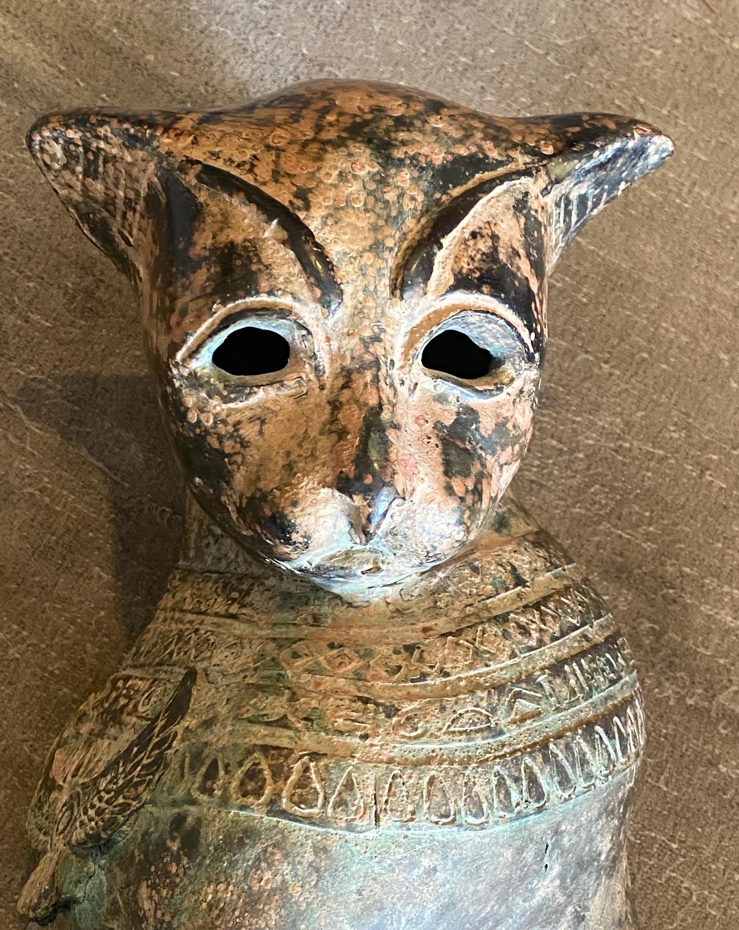Große seltene ägyptische Bastet-Skulptur-Statue einer Katzengöttin aus Bronze im Art déco-Stil aus Bronze, um 1930 im Angebot 12