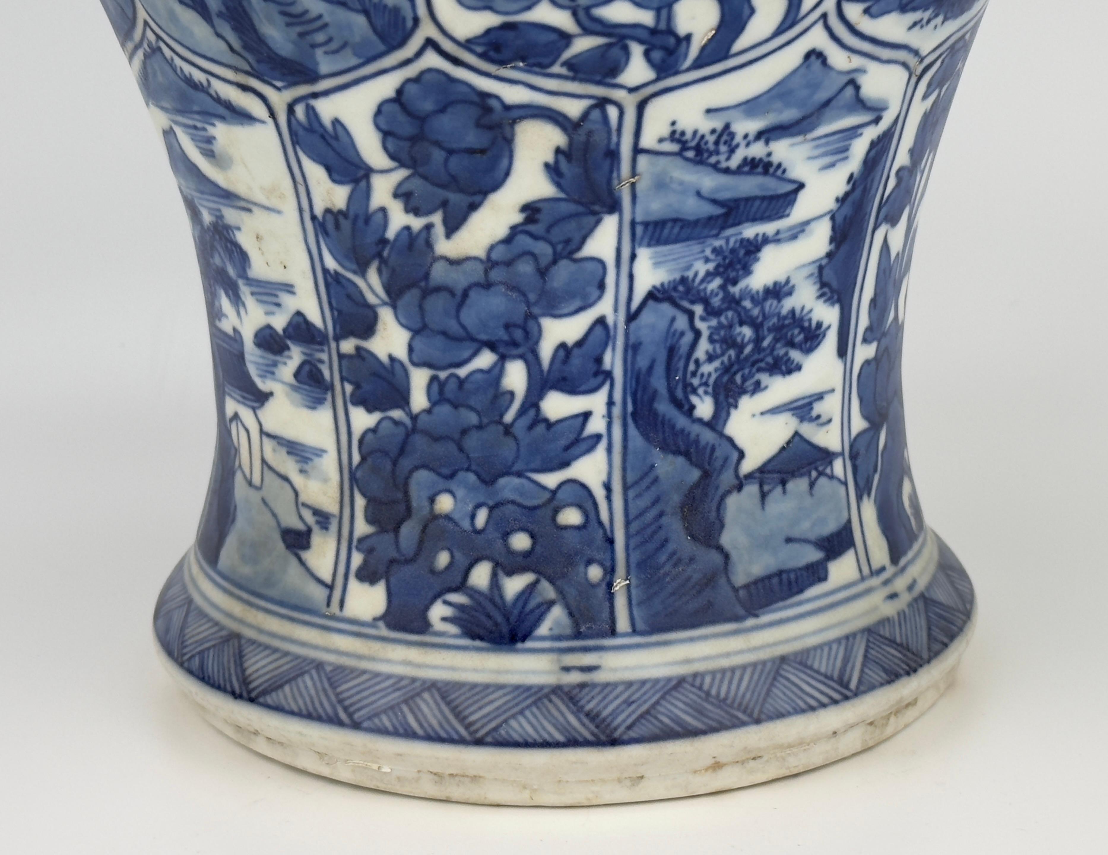 Large Rare Blue and White Baluster Vase, Qing Dynasty, Kangxi, Circa 1690 For Sale 3