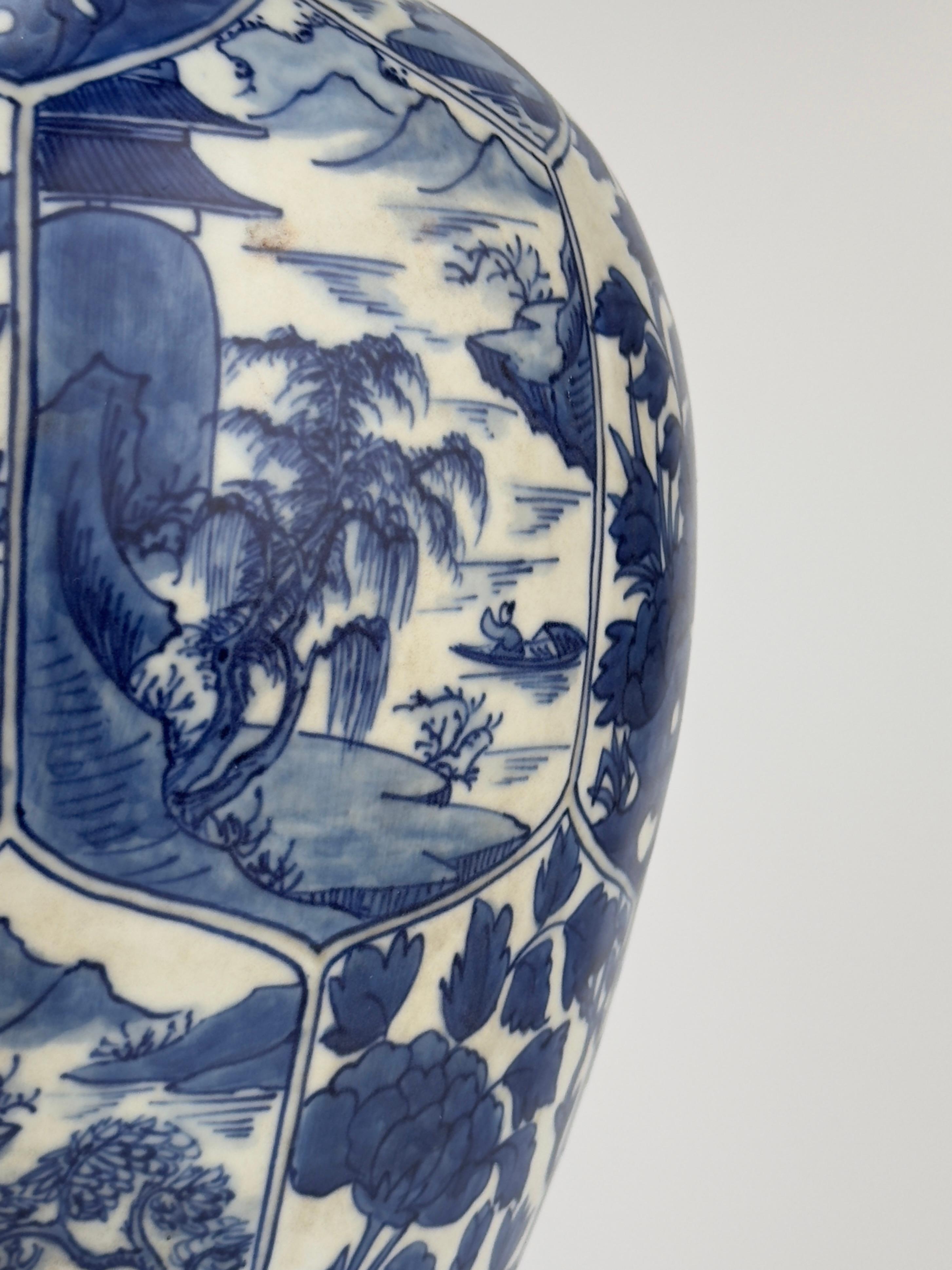 Large Rare Blue and White Baluster Vase, Qing Dynasty, Kangxi, Circa 1690 For Sale 2