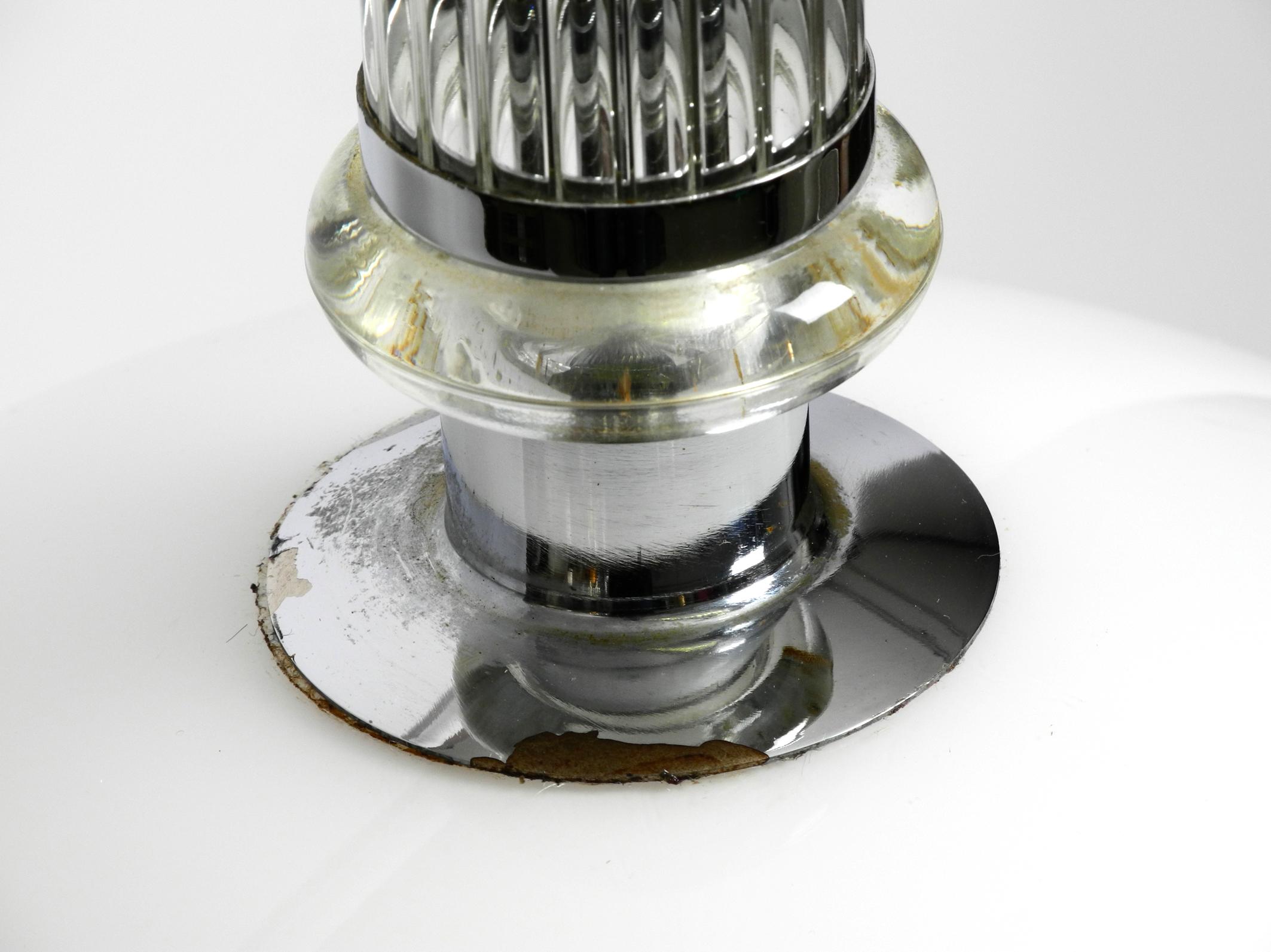 Grande e rara lampada da soffitto in vetro ceco della metà del secolo scorso con paralume e asta in vetro in vendita 5