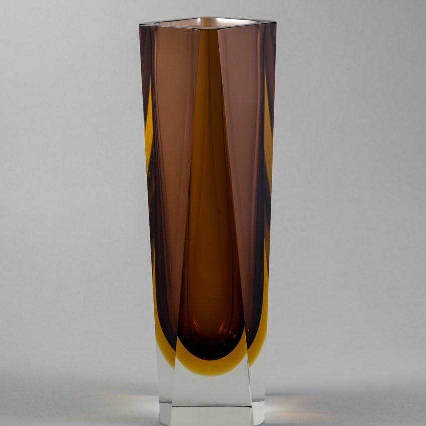 Large Rare Faceted Murano Sommerso Glass Vase In Fair Condition For Sale In London, GB