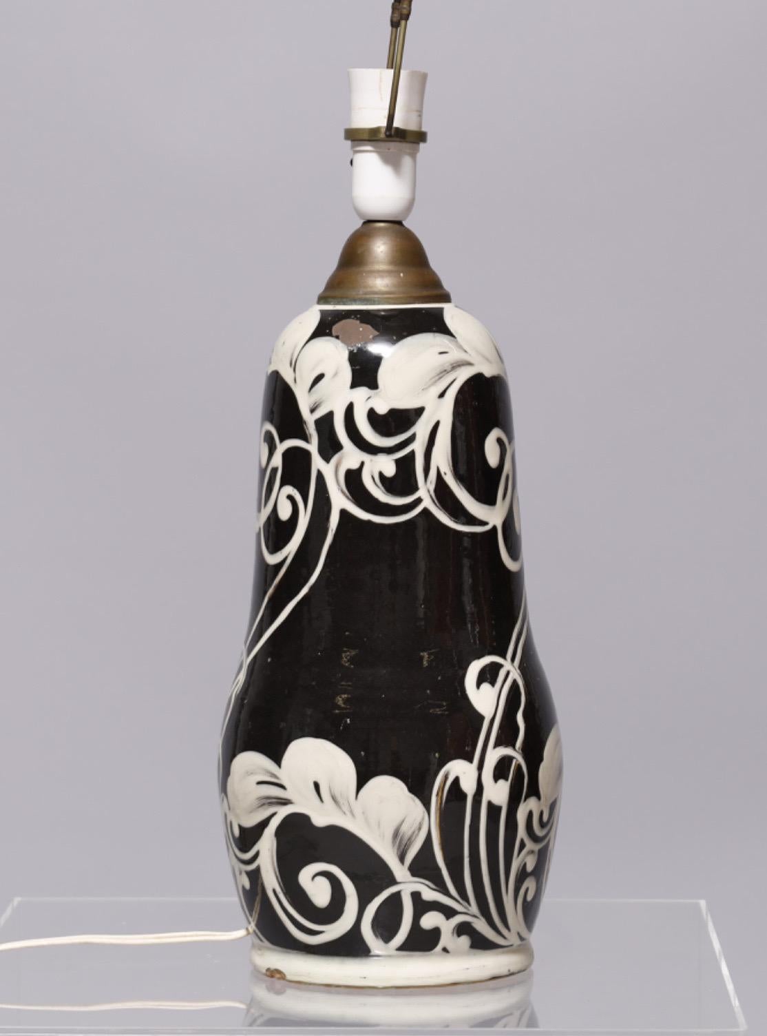 Grande et rare lampe de table en céramique Art Nouveau Humlebæk, Danemark, années 1930-1940 Bon état - En vente à Frederiksberg C, DK