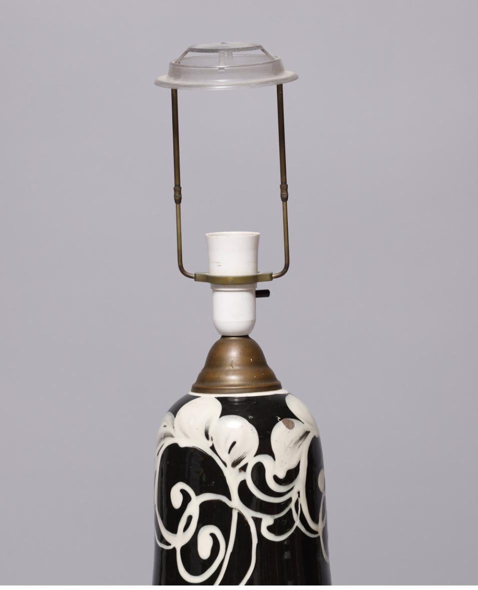 Milieu du XXe siècle Grande et rare lampe de table en céramique Art Nouveau Humlebæk, Danemark, années 1930-1940 en vente