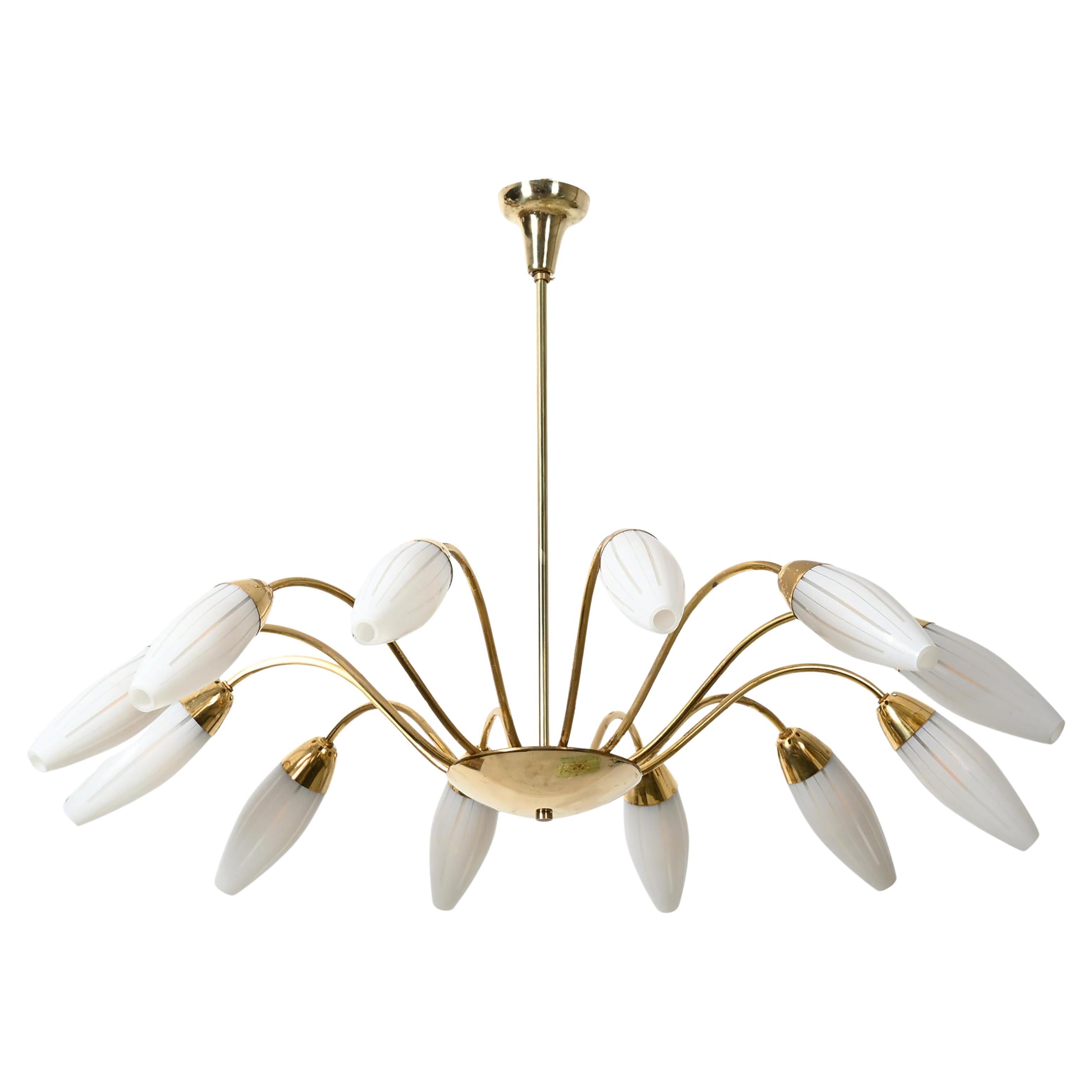 Large Rare Midcentury Brass Opaline Glass Chandelier by Rupert Nikoll en venta