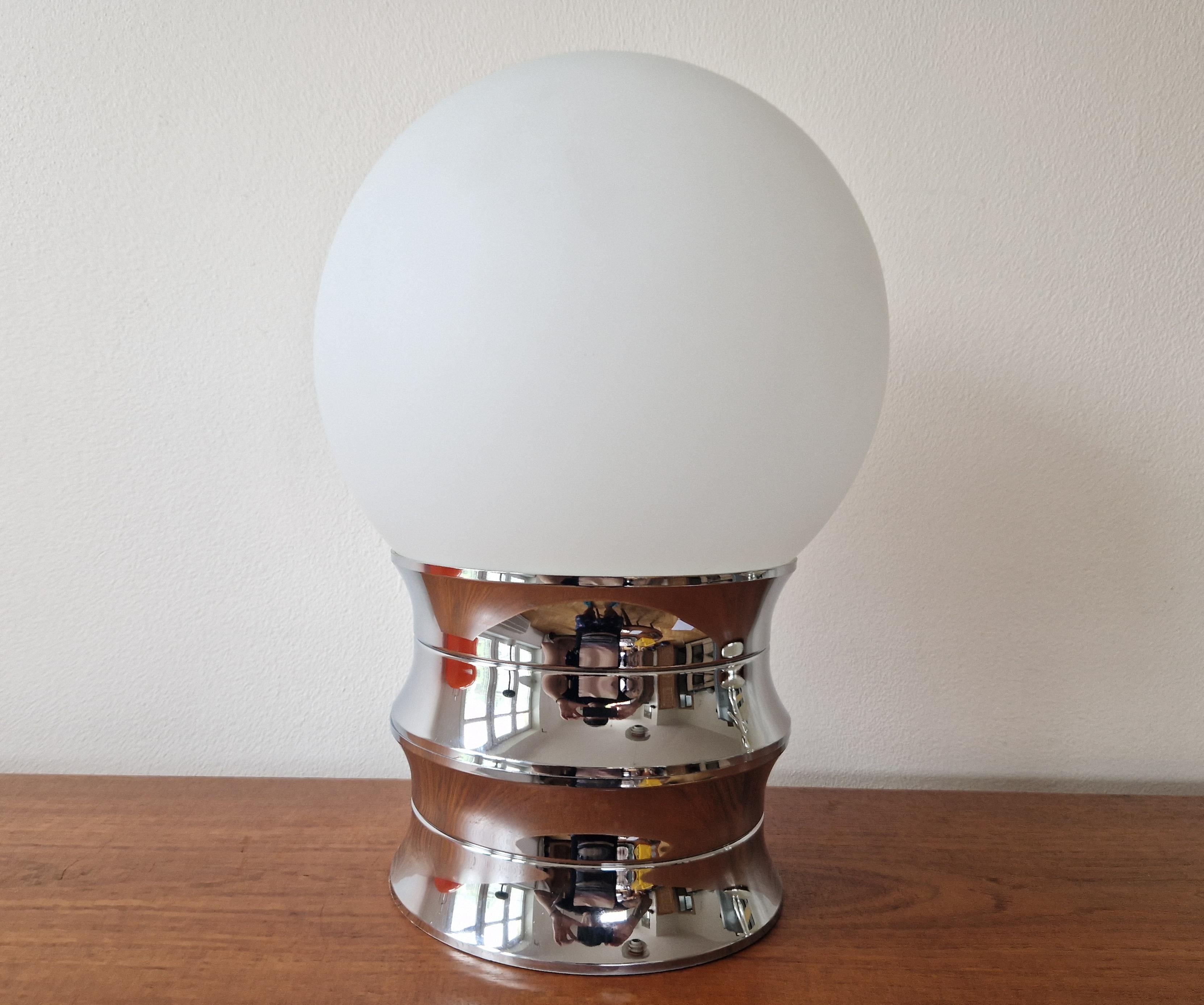 Metal Large Rare Midcentury Table Lamp, Italy, 1970s. For Sale