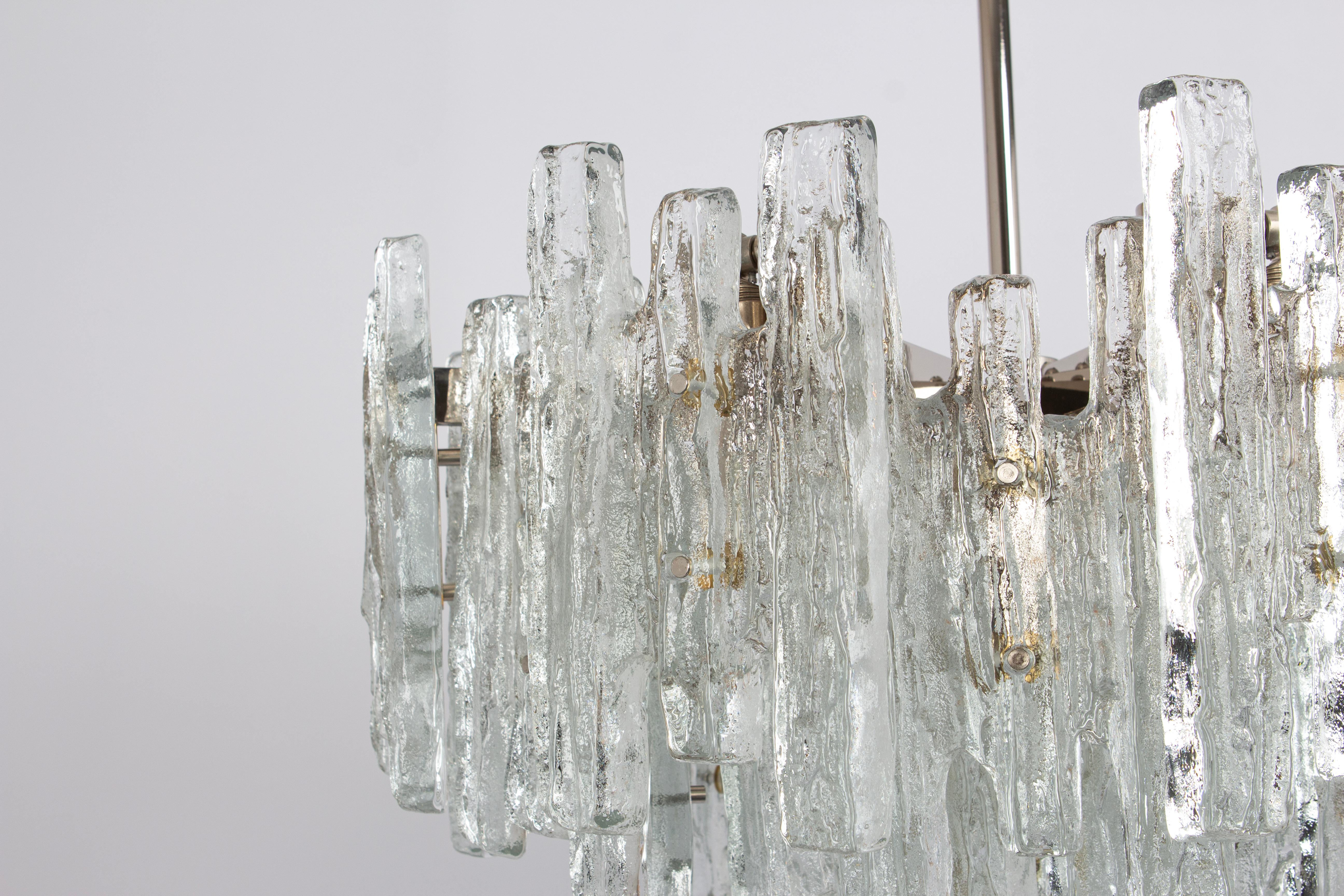 Mid-20th Century Large Rare Murano Ice Glass Chandelier by Kalmar, Austria, 1960s For Sale