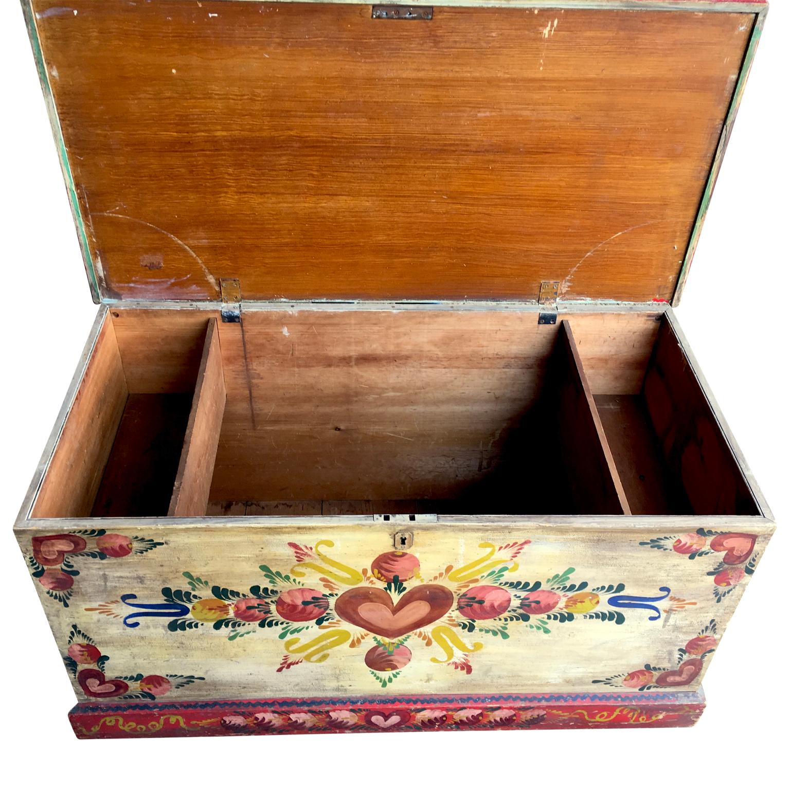 Large Rare Peter Hunt Hand Painted Folk Art Chest Signed and Dated 1944 In Good Condition In Haddonfield, NJ