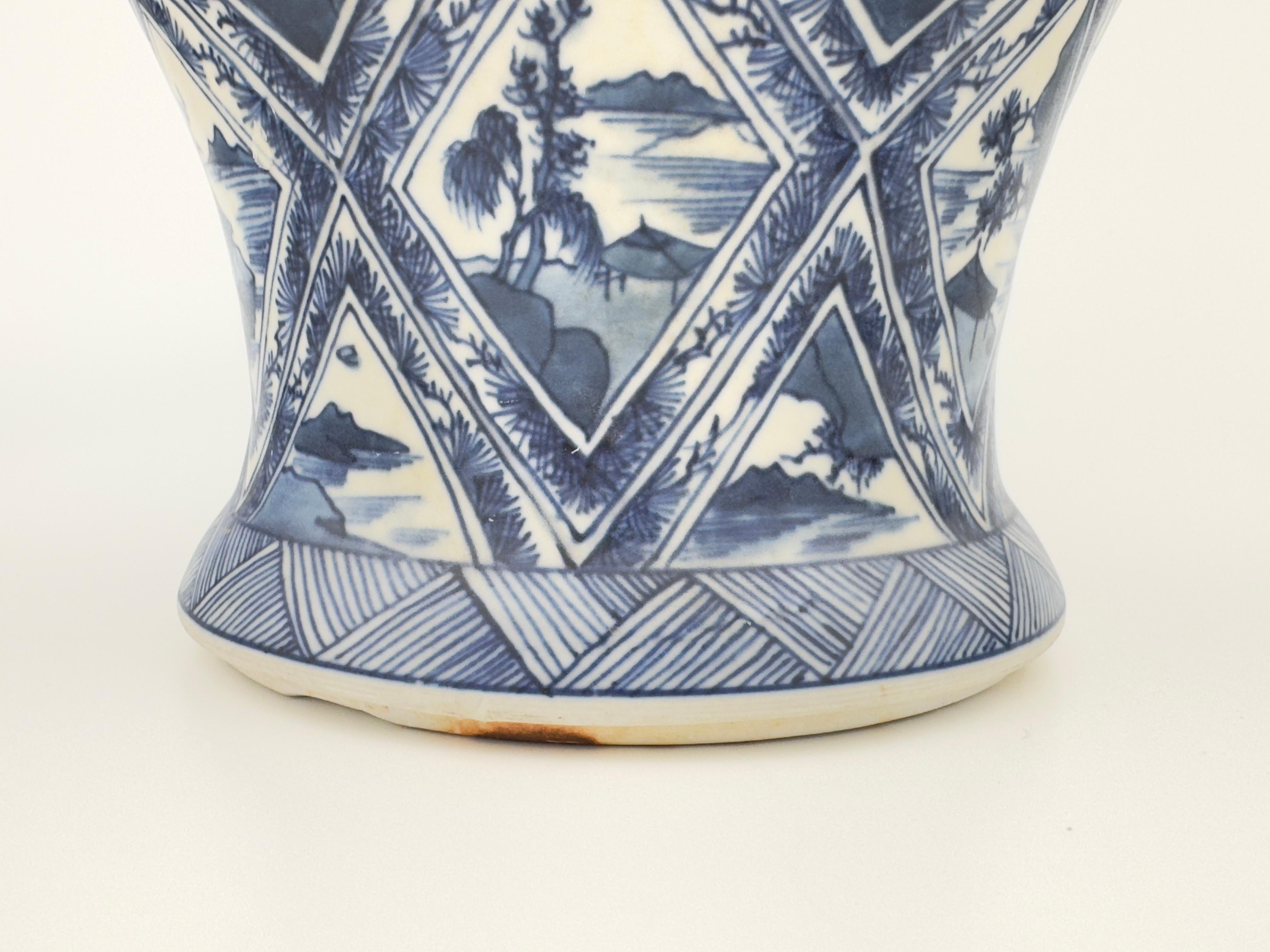 Large Rare 'Riverscapes' Pattern Baluster Vase, Qing Dynasty, Kangxi, circa 1690 For Sale 3