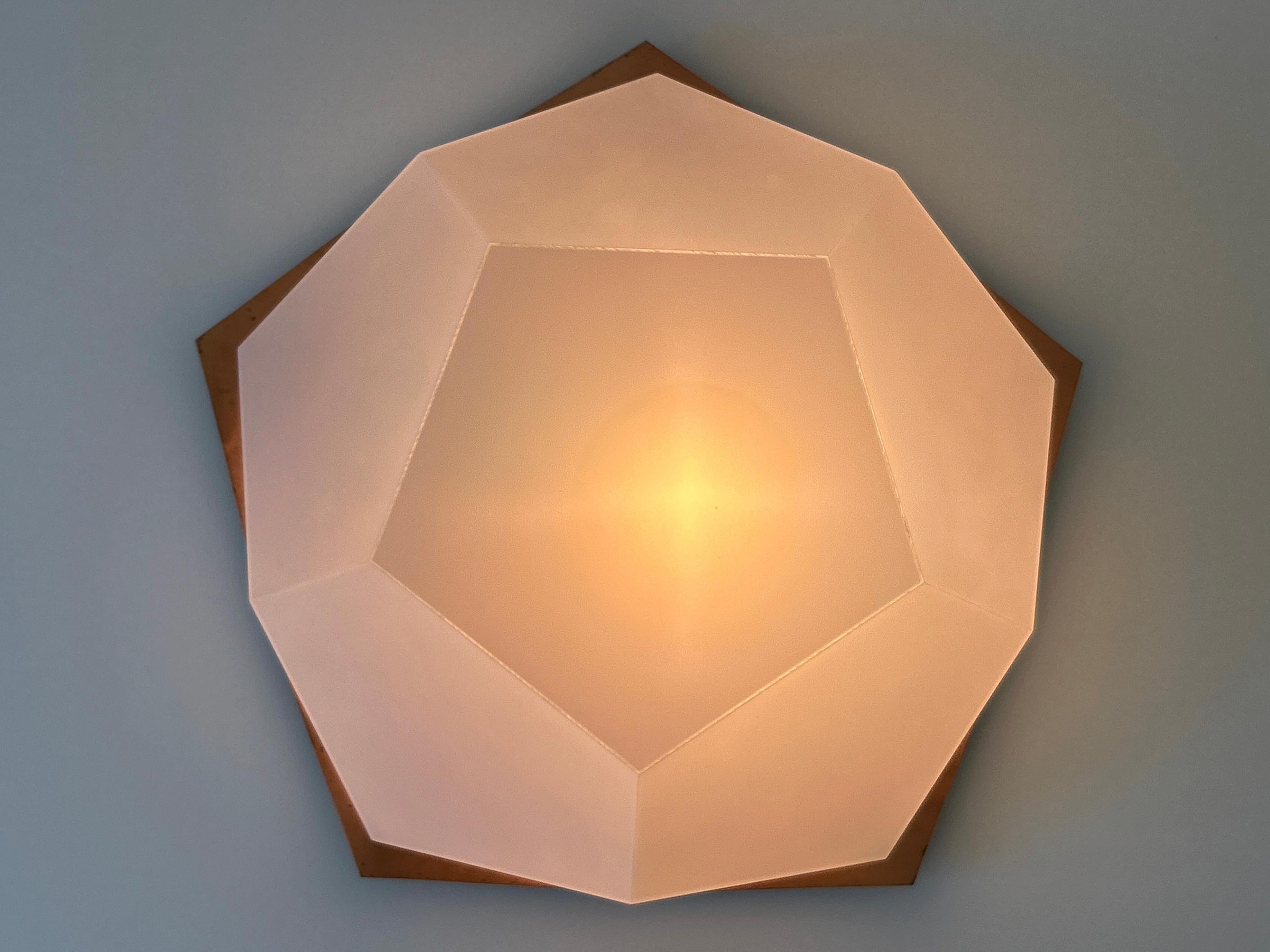 Suisse Grand et rare plafonnier ou applique murale anthroposophique de l'école Rudolf Steiner, années 1960 en vente