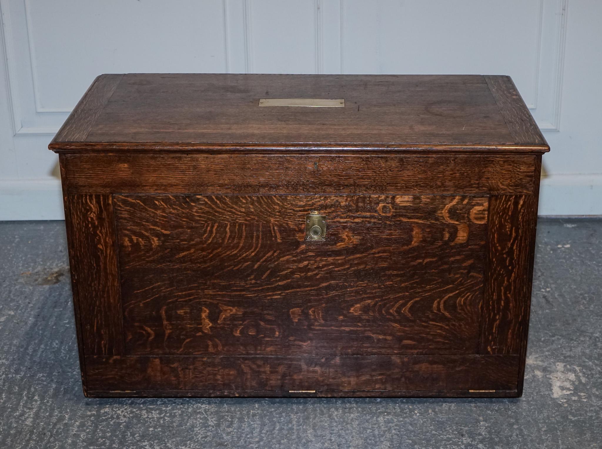 British LARGE RARE VICTORIAN ANTIQUE MILITARY CAMPAIGN SPECiMEN TRUNK OR LETTERS TRUNK For Sale