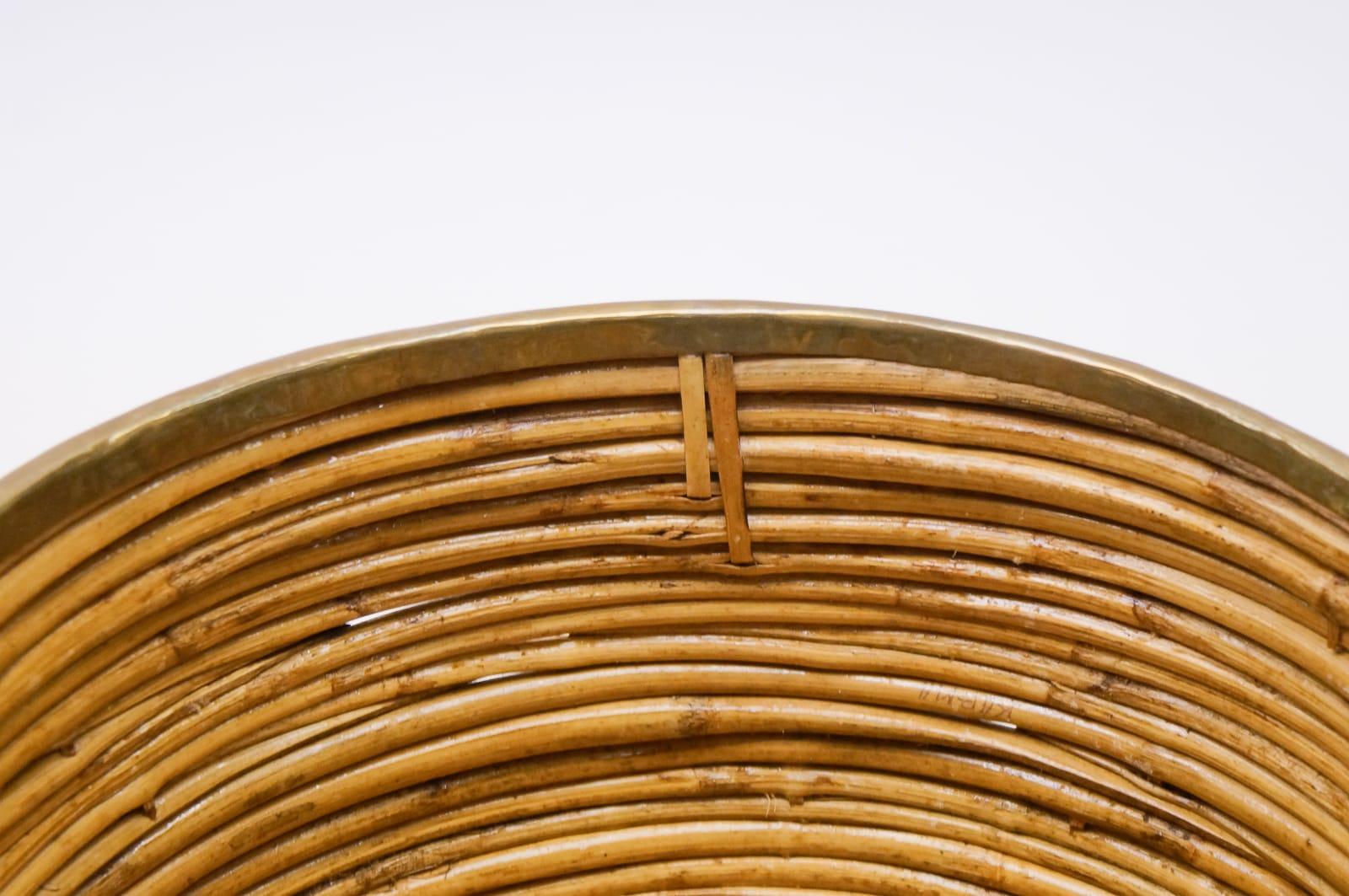 Large Rattan and Brass Midcentury Handcrafted Bowl, Austria, 1950s For Sale 4