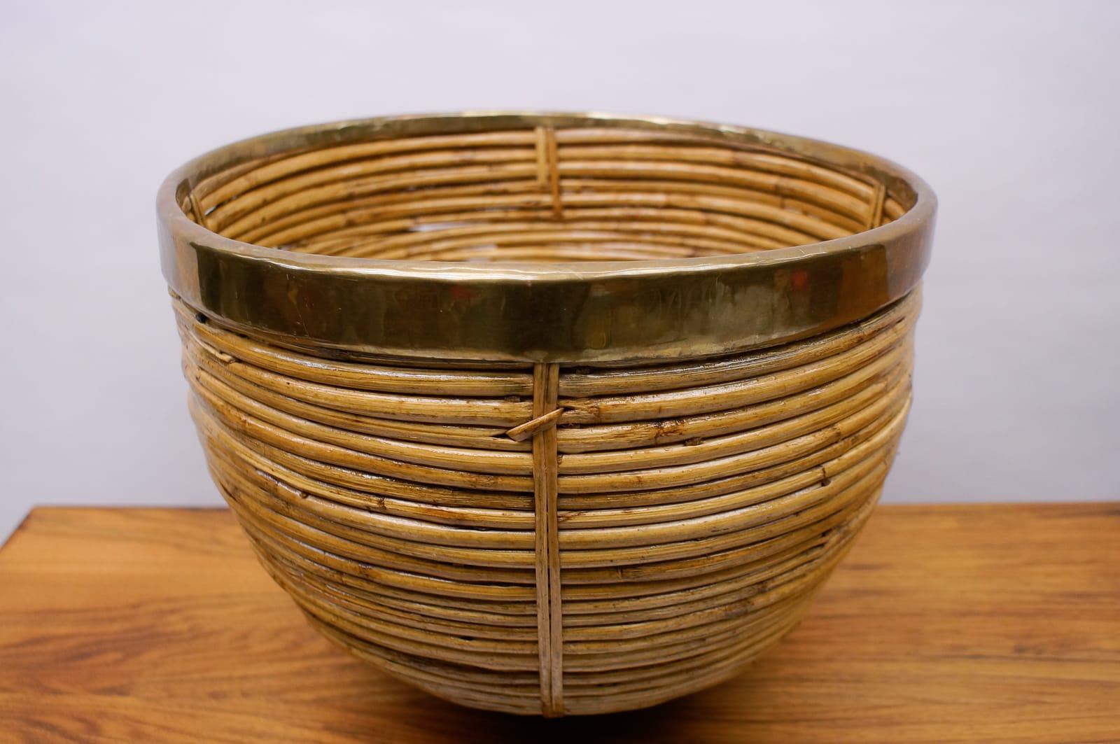 Austrian Large Rattan and Brass Midcentury Handcrafted Bowl, Austria, 1950s For Sale