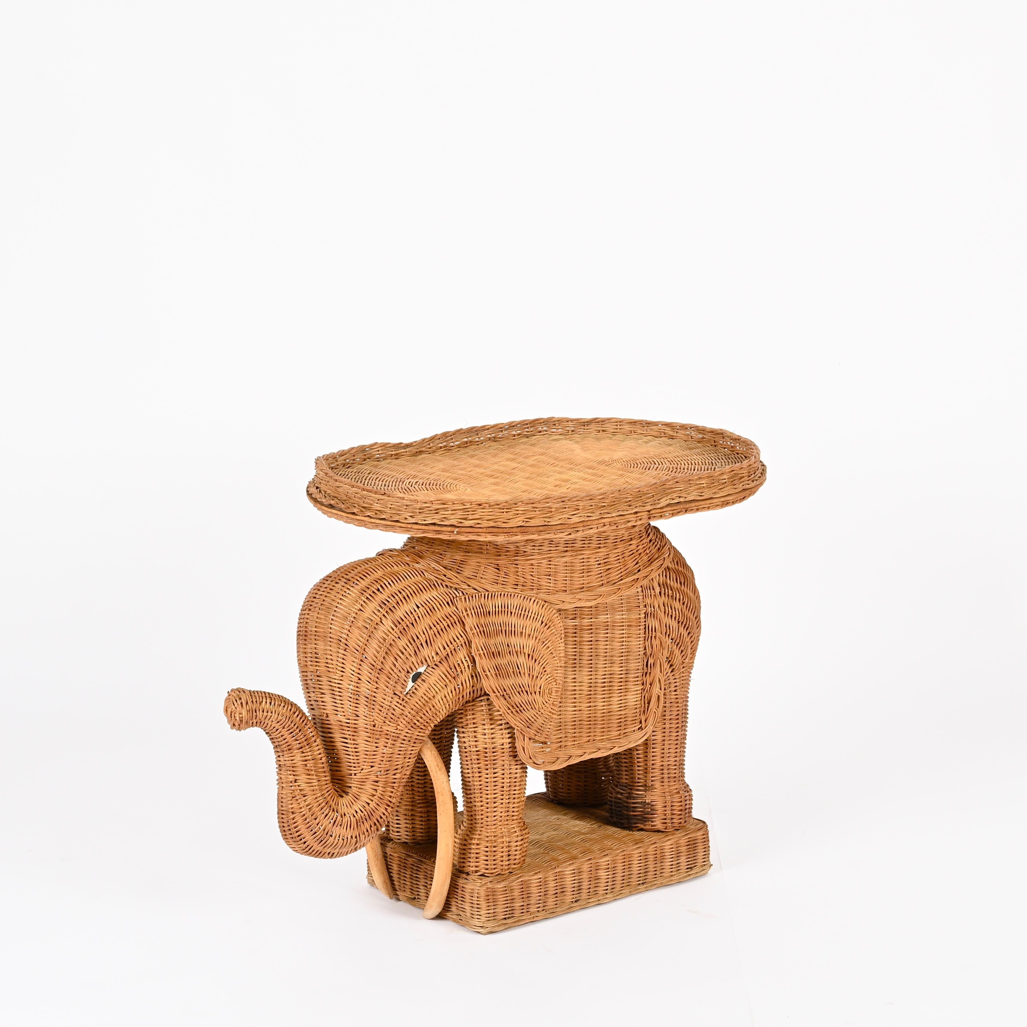 Large Rattan and Wicker Elephant Side Table by Vivai del Sud, Italy 1970s im Angebot 3
