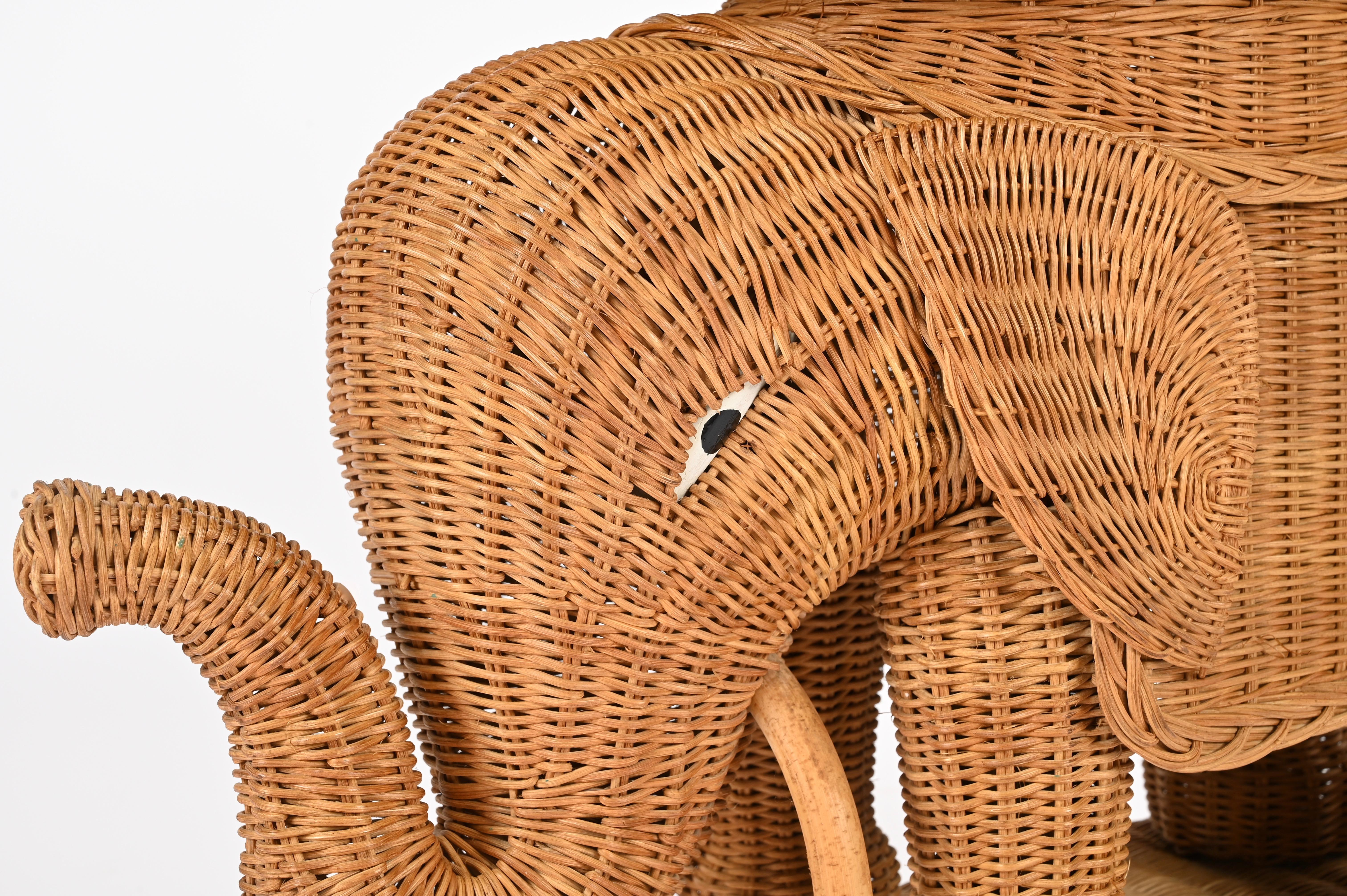 Large Rattan and Wicker Elephant Side Table by Vivai del Sud, Italy 1970s im Angebot 4