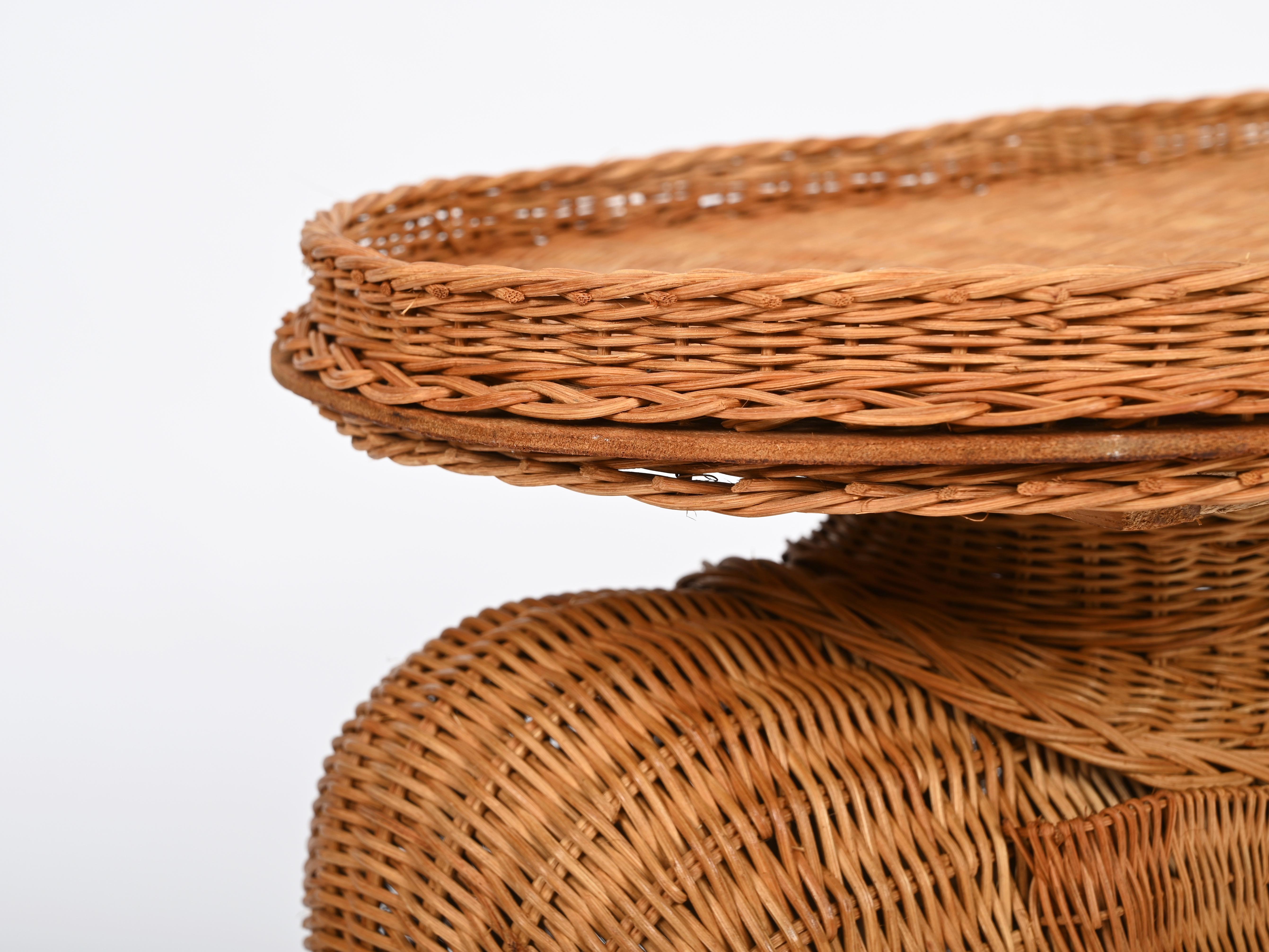 Großer Beistelltisch aus Rattan und Korbweide mit Elefantenmotiv von Vivai del Sud, Italien 1970er Jahre 7