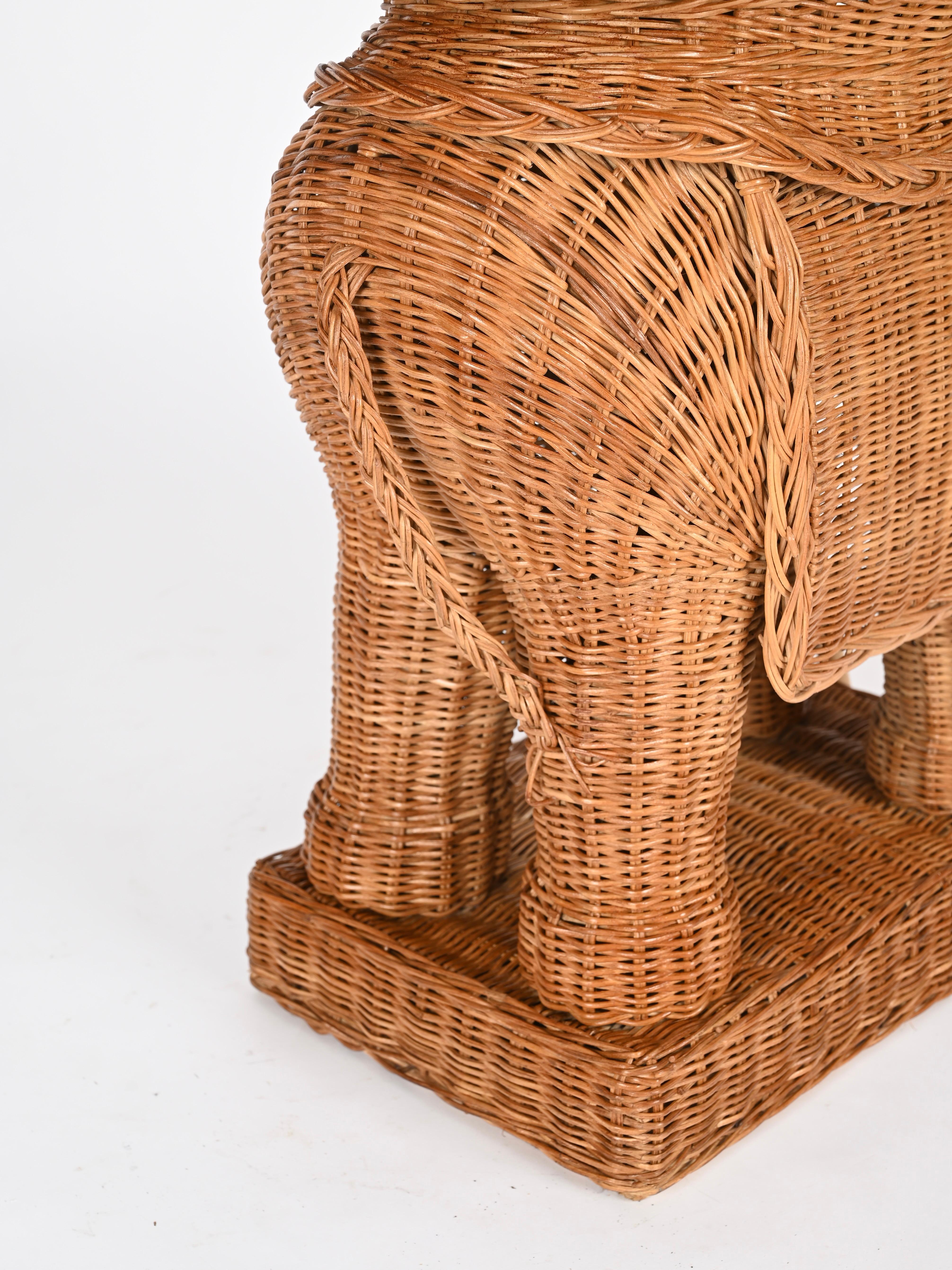 Grande table d'appoint éléphant en rotin et osier de Vivai del Sud, Italie, 1970 en vente 6