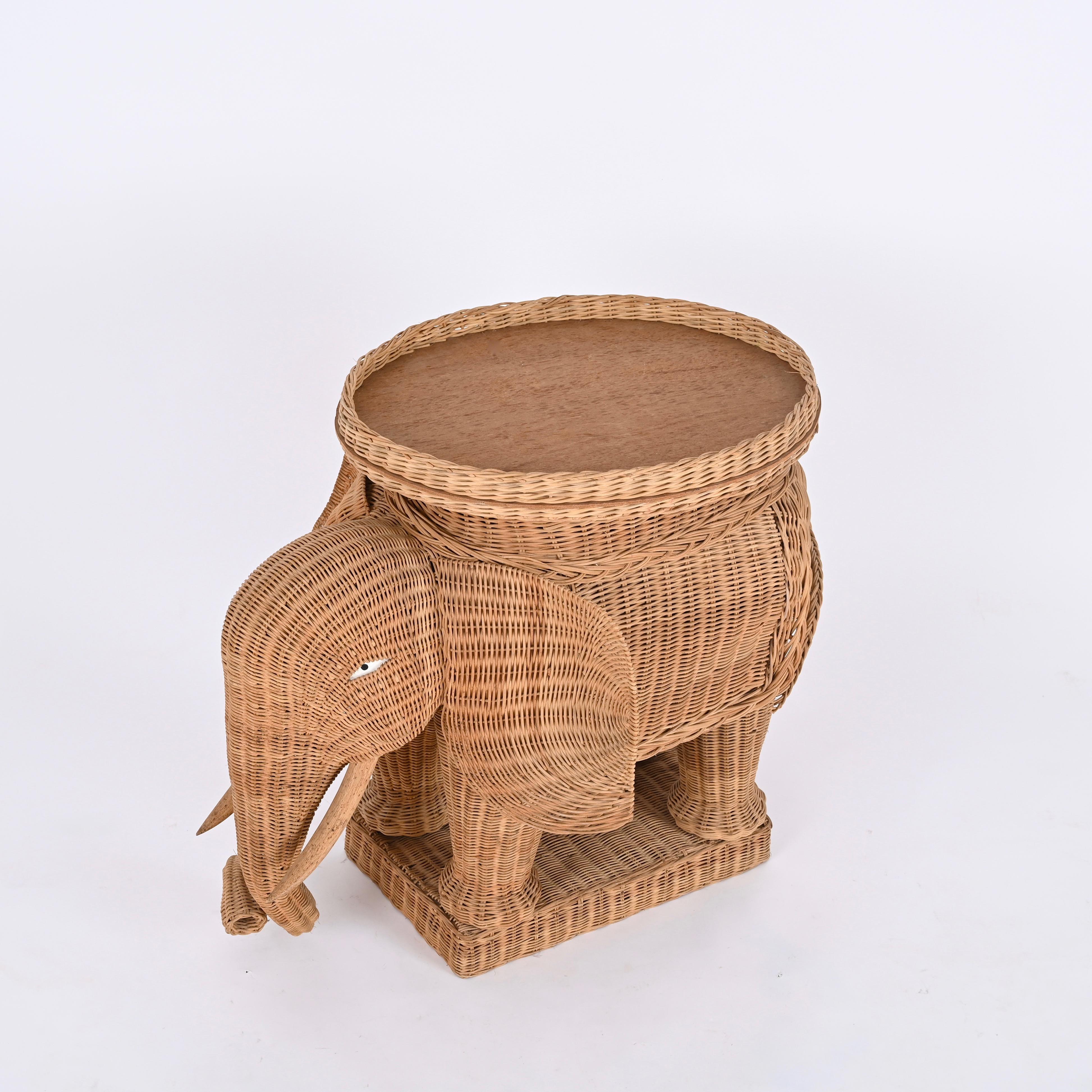 Large Rattan and Wicker Elephant Side Table by Vivai del Sud, Italy 1970s In Good Condition In Roma, IT