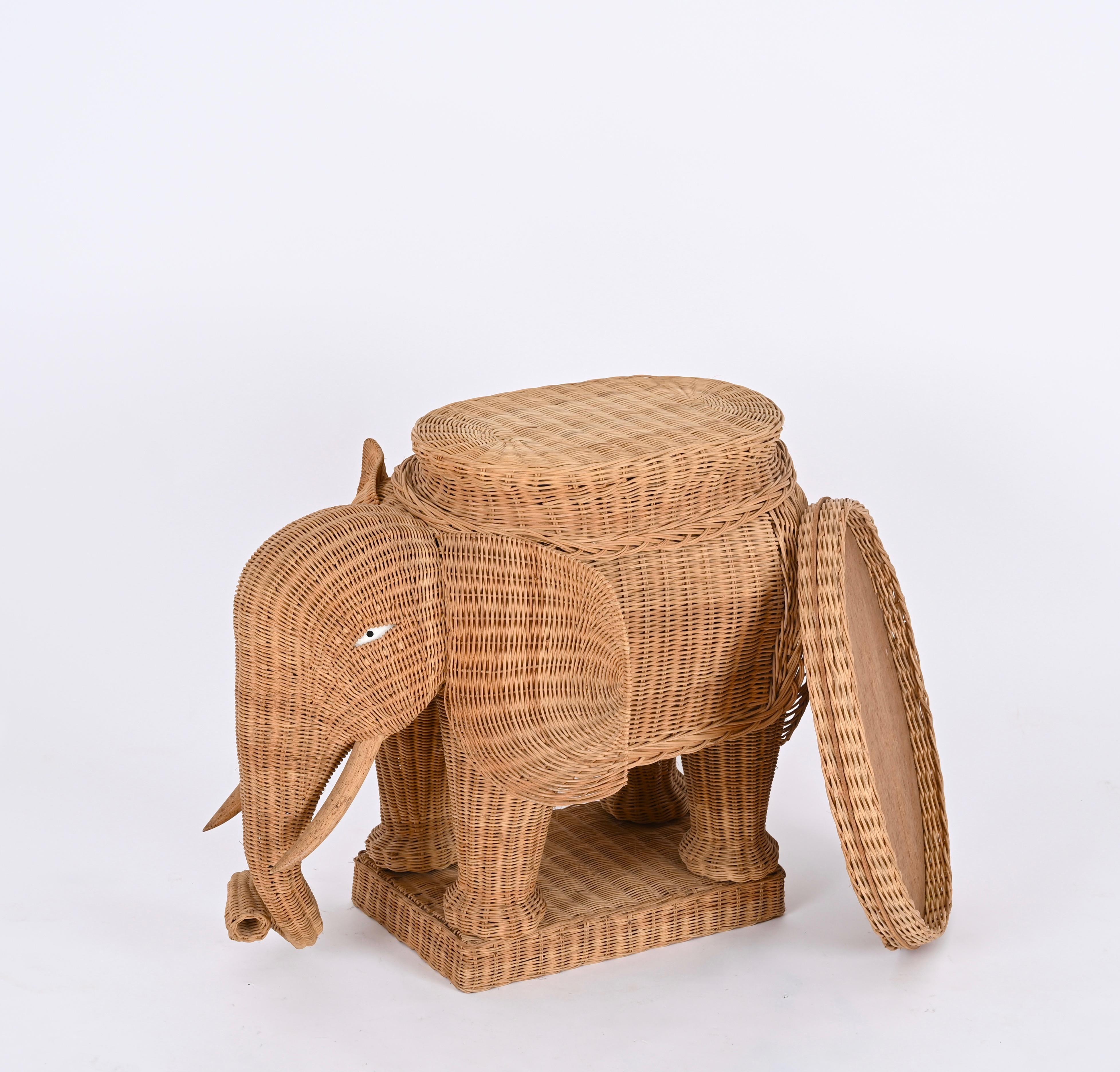 Mid-20th Century Large Rattan and Wicker Elephant Side Table by Vivai del Sud, Italy 1970s