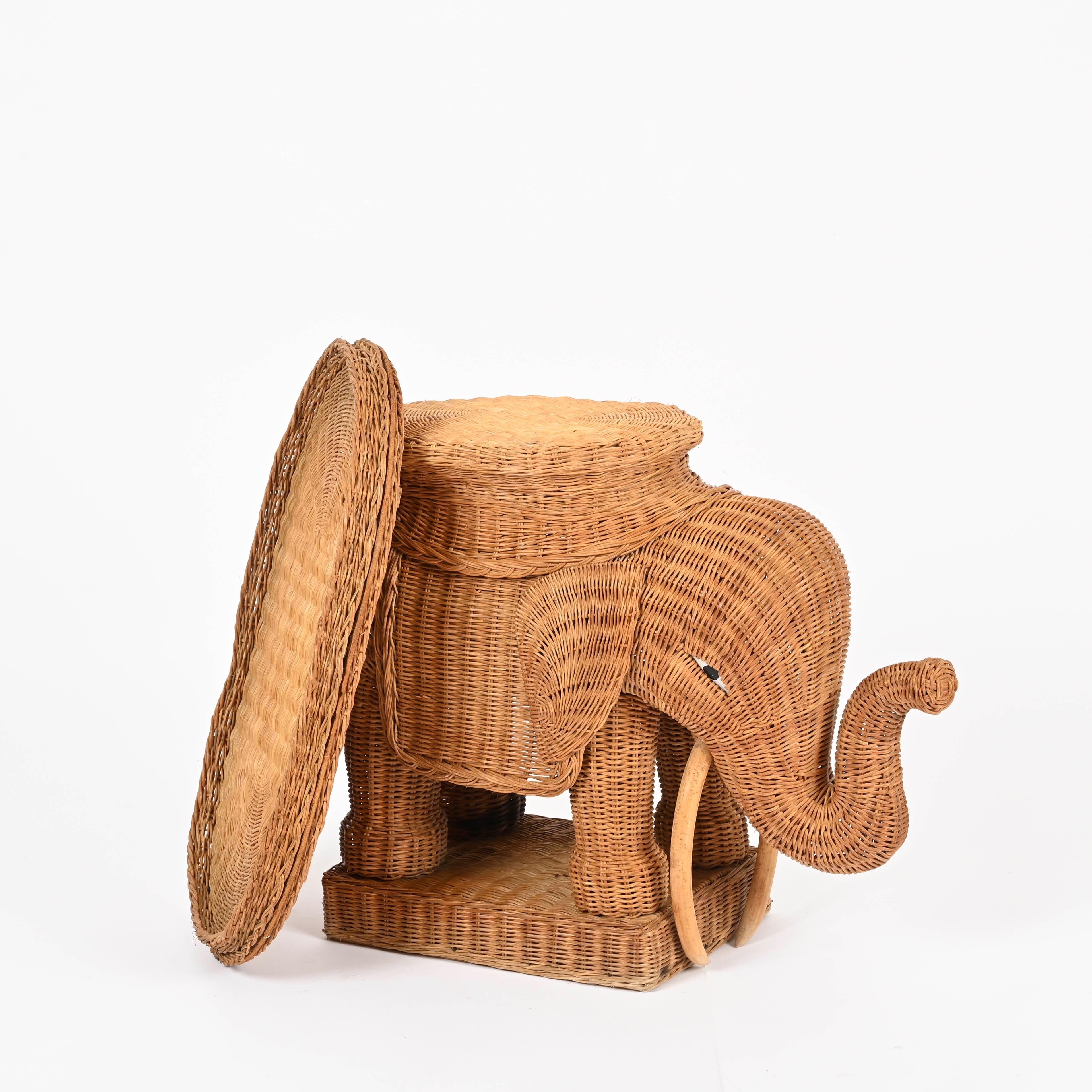 Large Rattan and Wicker Elephant Side Table by Vivai del Sud, Italy 1970s im Angebot 1