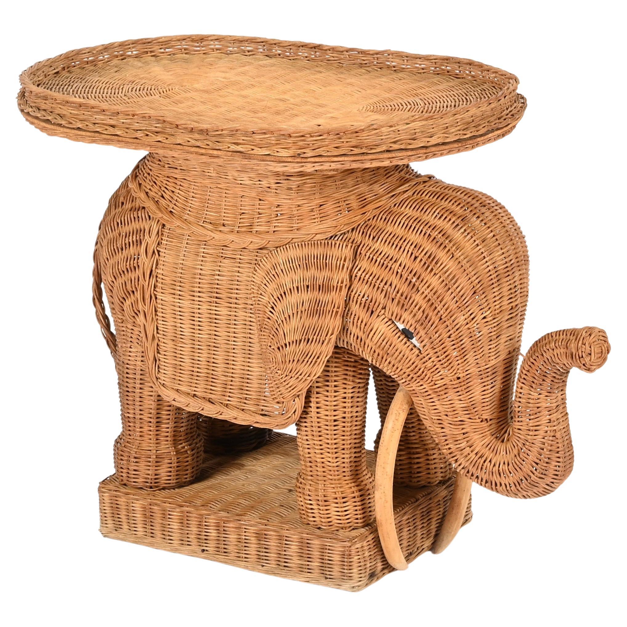 Large Rattan and Wicker Elephant Side Table by Vivai del Sud, Italy 1970s im Angebot