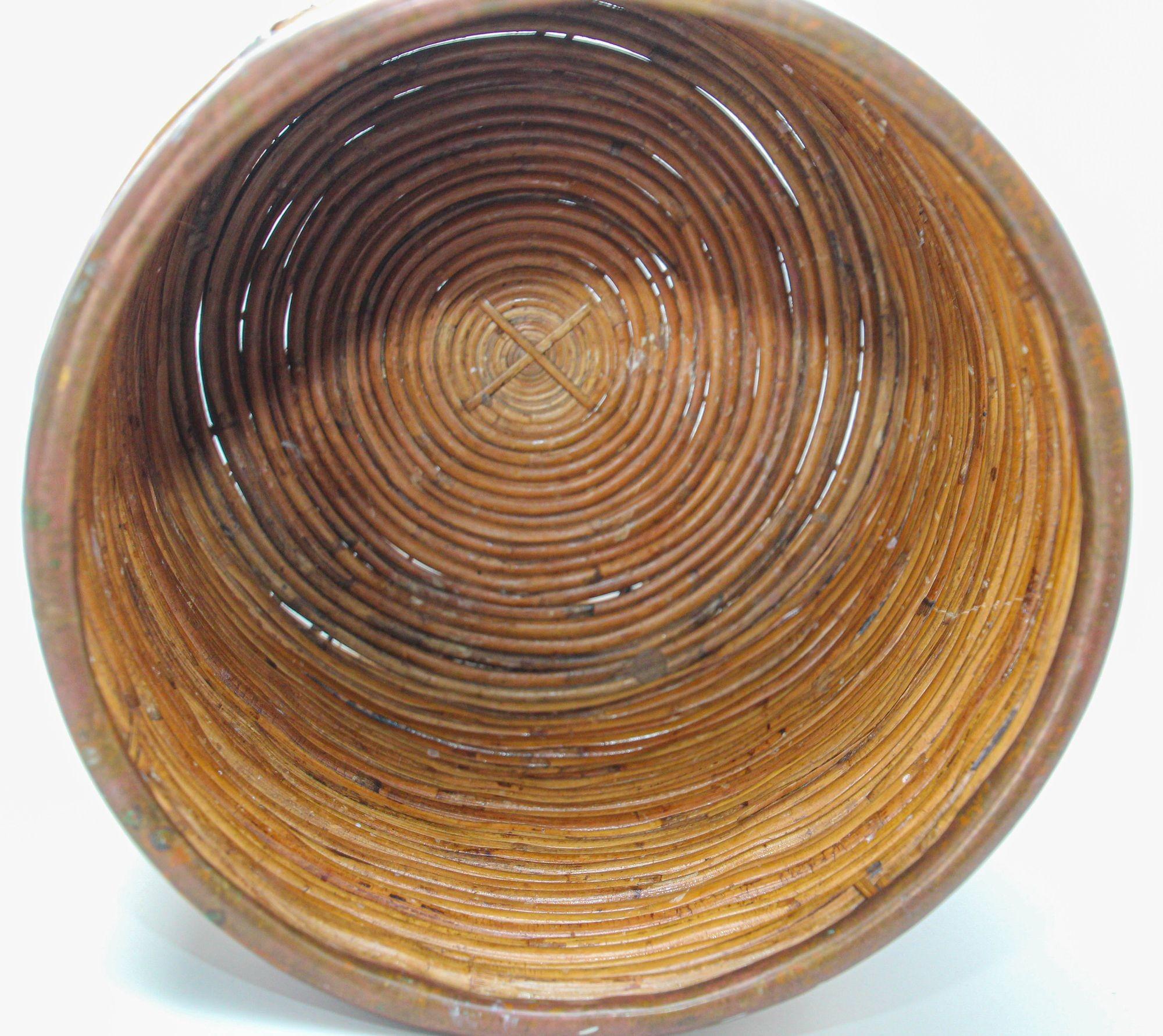 Large Rattan Bamboo Round Planter Brass Rim Italy, 1970s For Sale 10