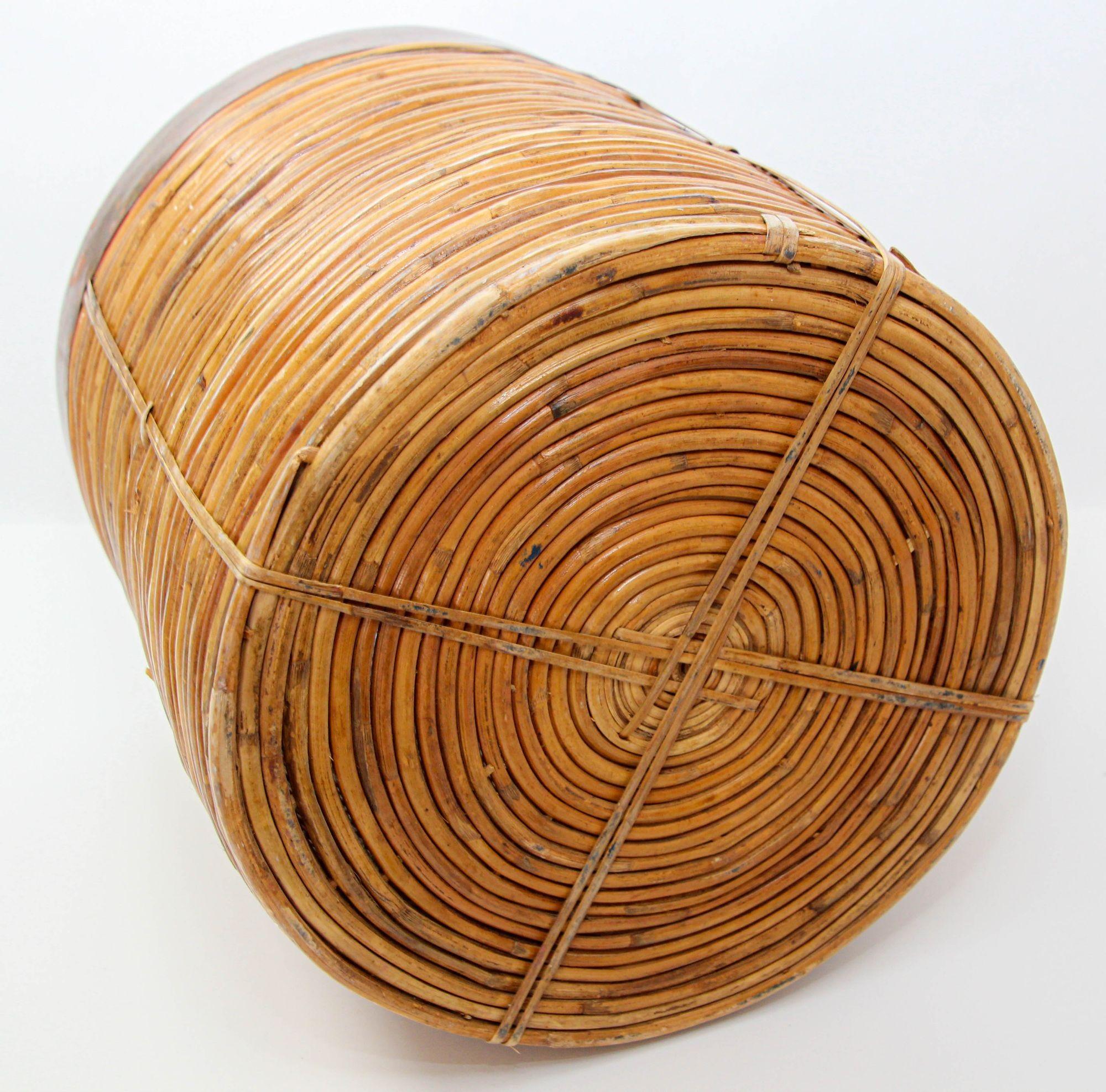 Large Rattan Bamboo Round Planter Brass Rim Italy, 1970s In Good Condition For Sale In North Hollywood, CA