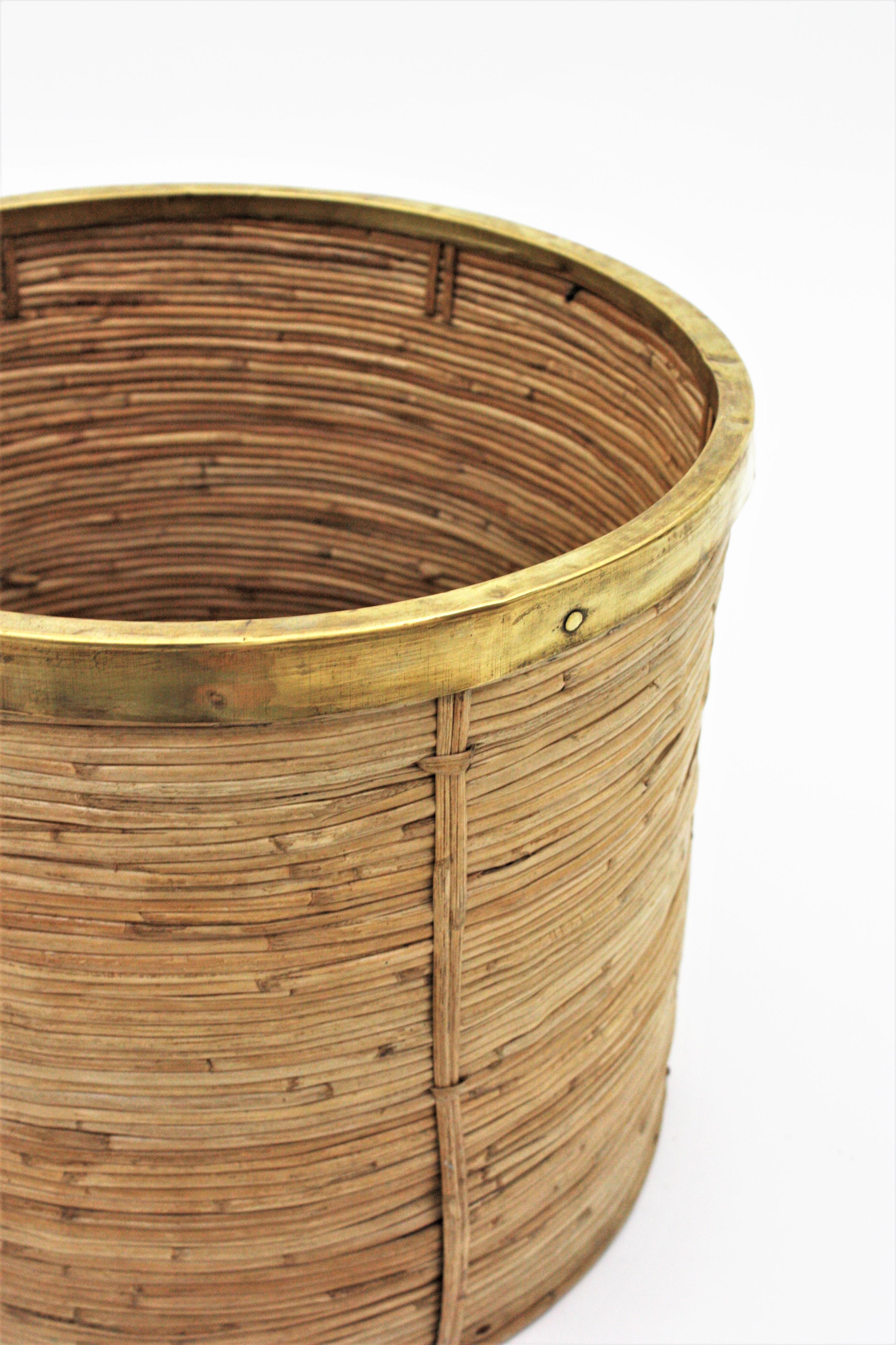 Large Rattan Bamboo Round Planter with Brass Rim, Italy, 1970s For Sale 1