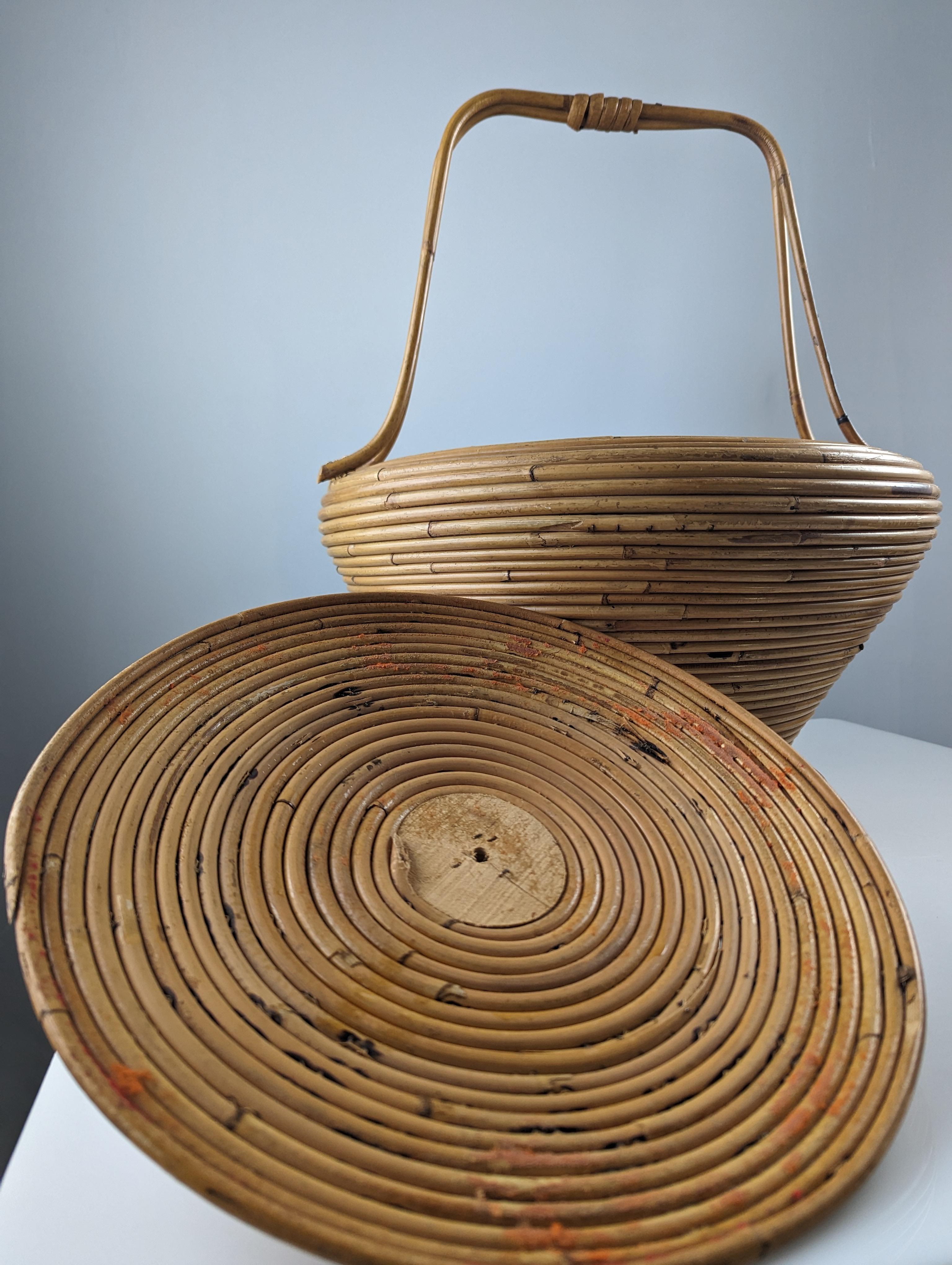 Large Rattan basket by Vivai del Sud, Italy 1960s For Sale 6