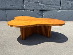 Großer biomorpher Couchtisch aus Rattan, USA 1950