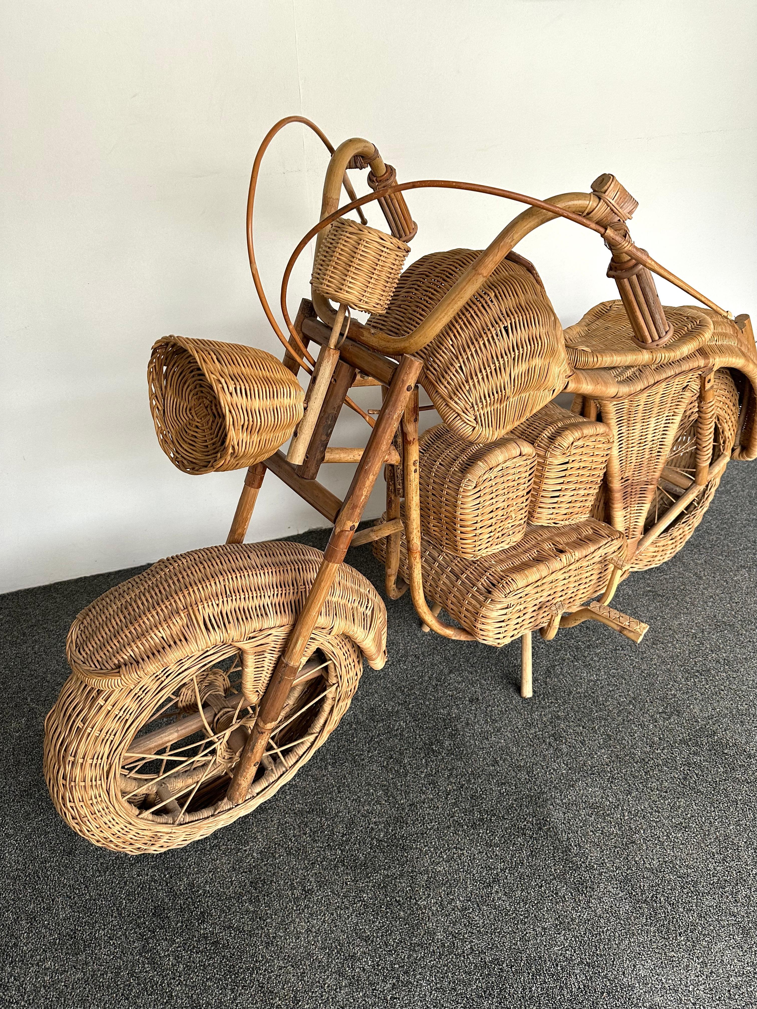 Large Rattan Decorative Motorcycle Sculpture. Italy, 1980s 7