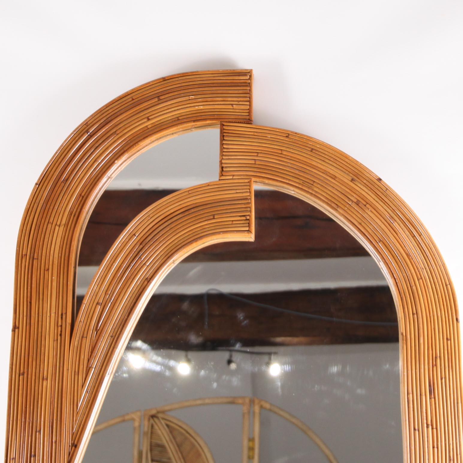 Large rattan mirror In Excellent Condition In Isle Sur Sorgue, FR