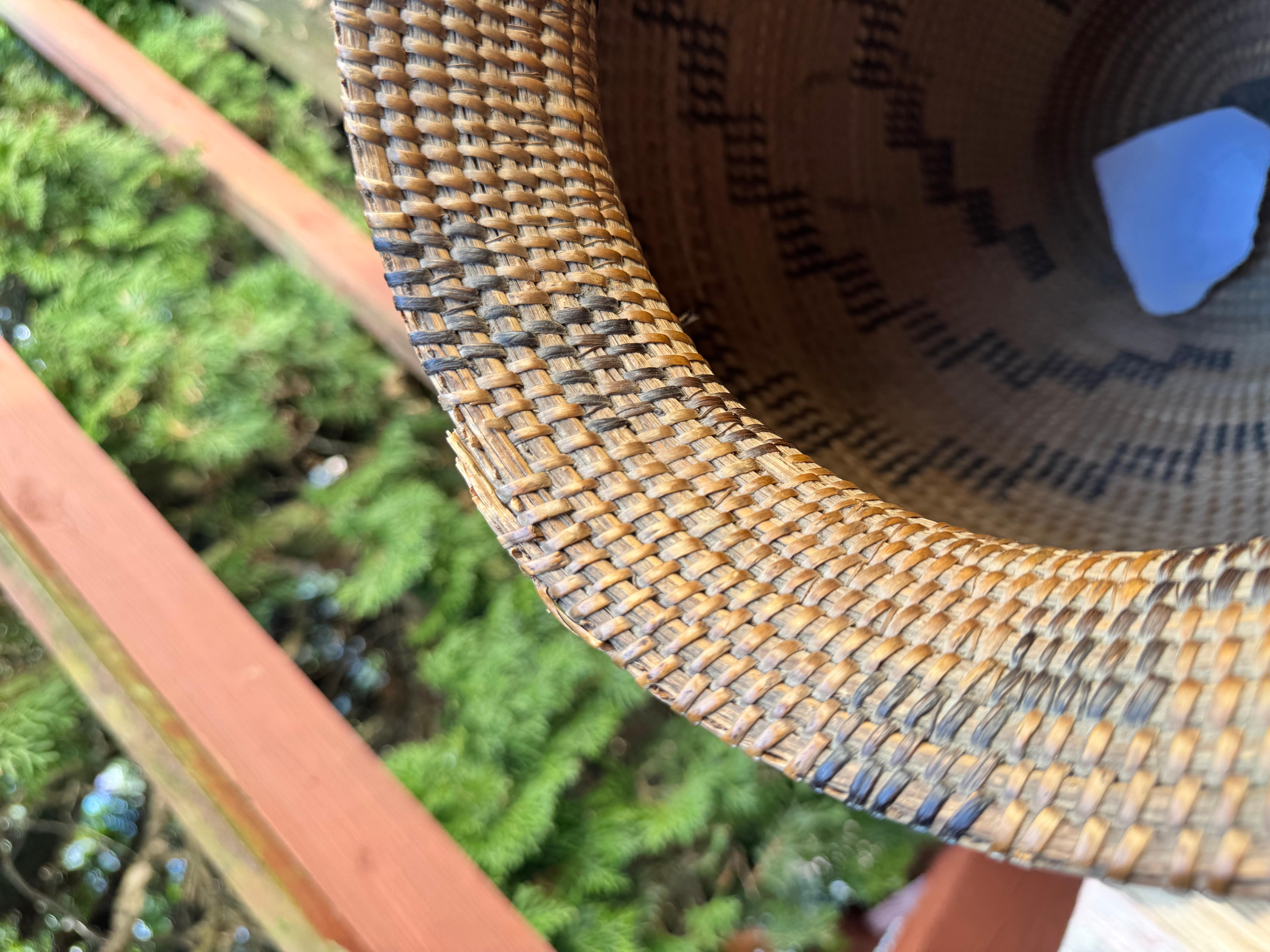 Large Rattan Native American Basket - Stickley era W7416 For Sale 2