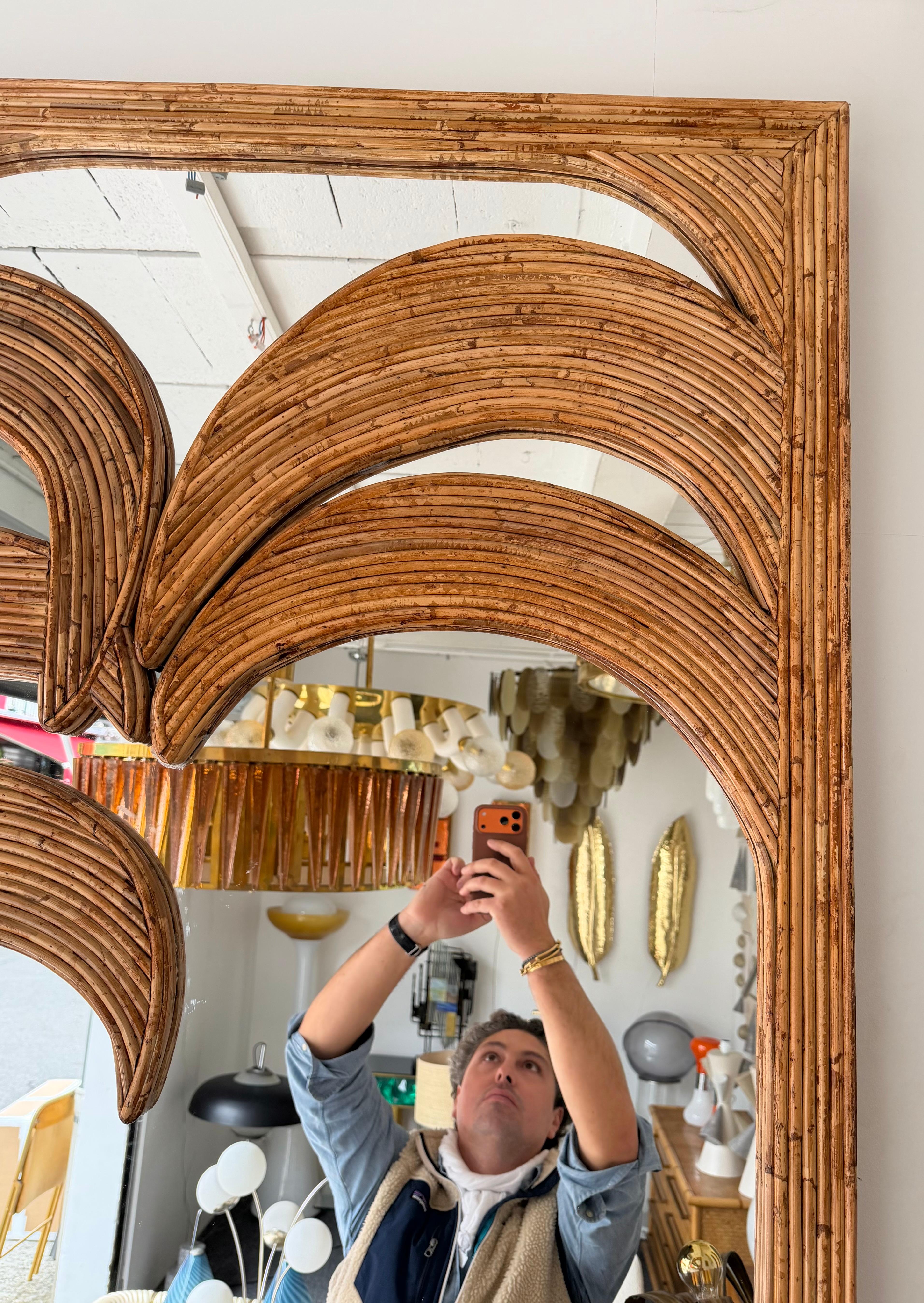 Large Rattan Palm Tree Mirror by Vivai Del Sud. Italy, 1970s en vente 5
