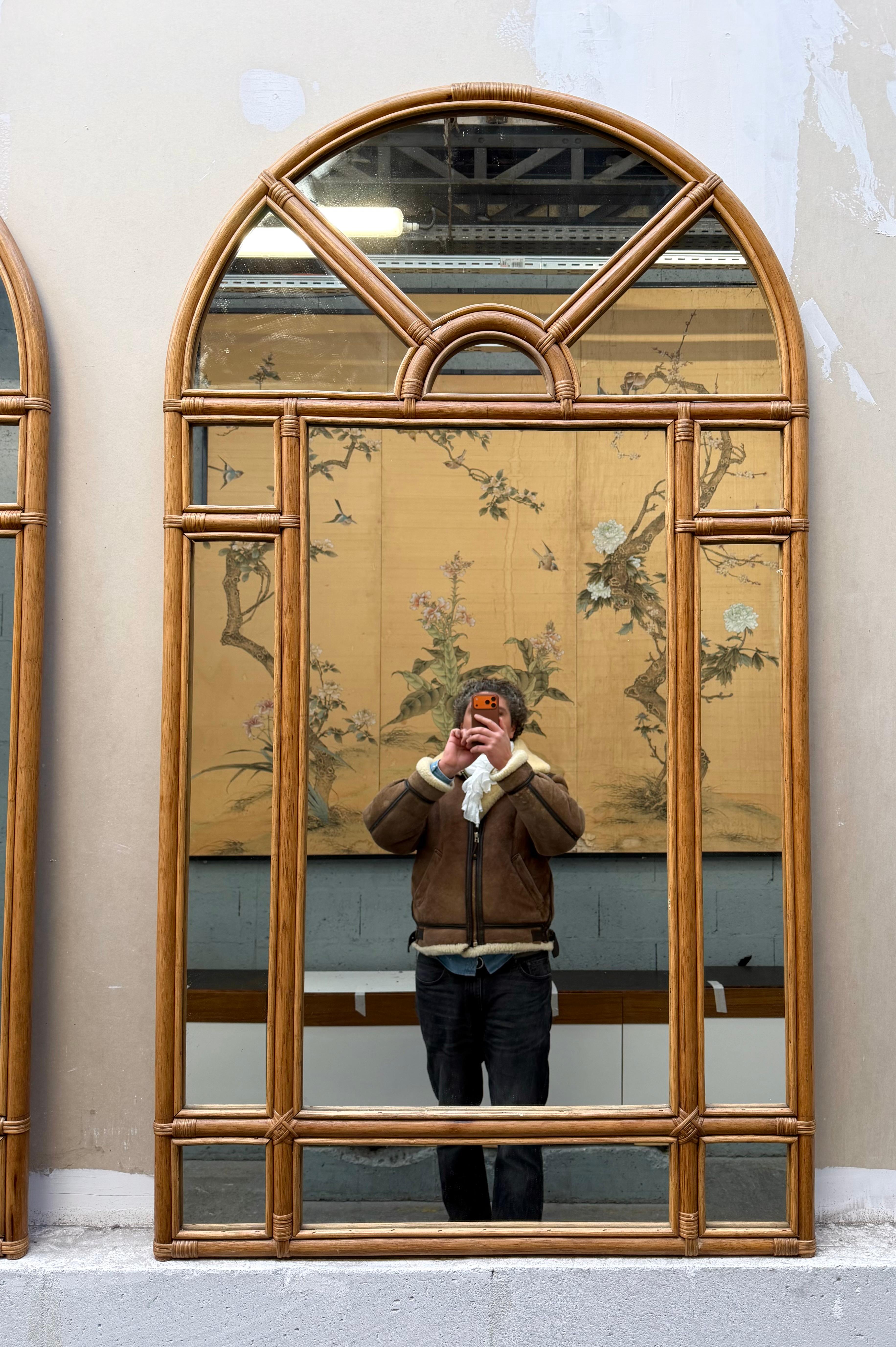 Specchio grande in rattan parcellizzato . Italia, anni '70 in vendita 1