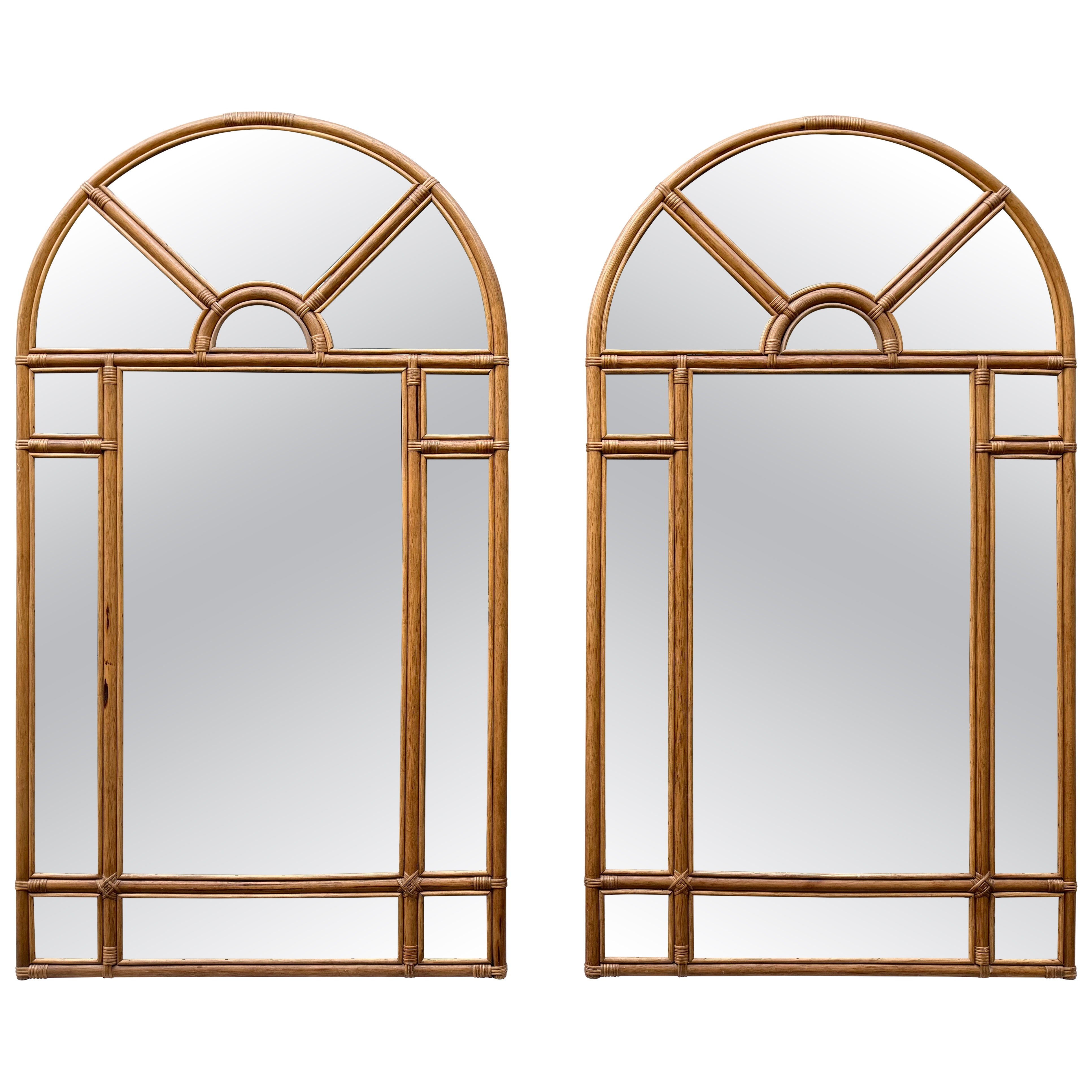 Specchio grande in rattan parcellizzato . Italia, anni 
70 in vendita