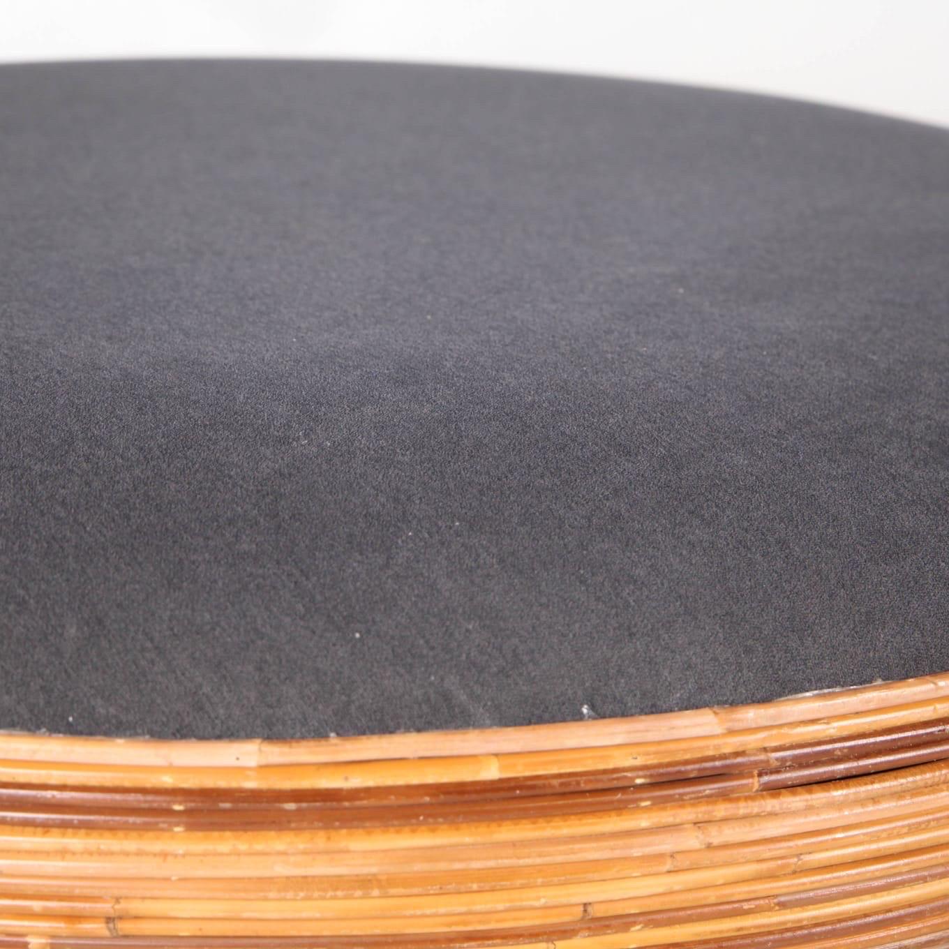 Rattan Grande pouf in rattan in vendita