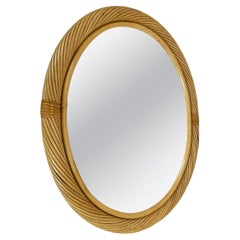 Grand miroir mural en rotin de 61 cm en rotin CRESPI  Style ALBINI, Italie, années 1970
