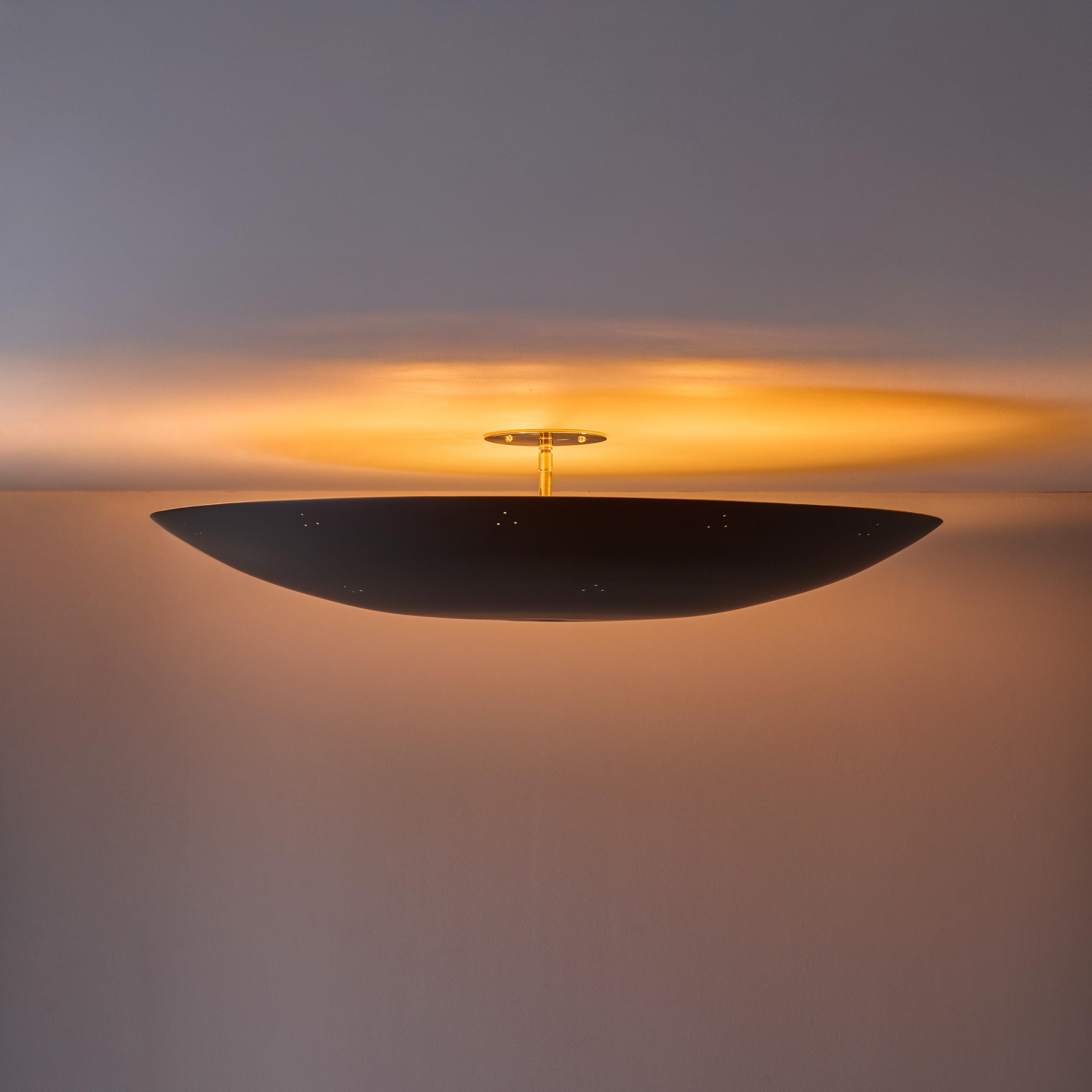 Mid-Century Modern Grand plafonnier Raul Reyes 'Rey 30' à dôme perforé en noir en vente
