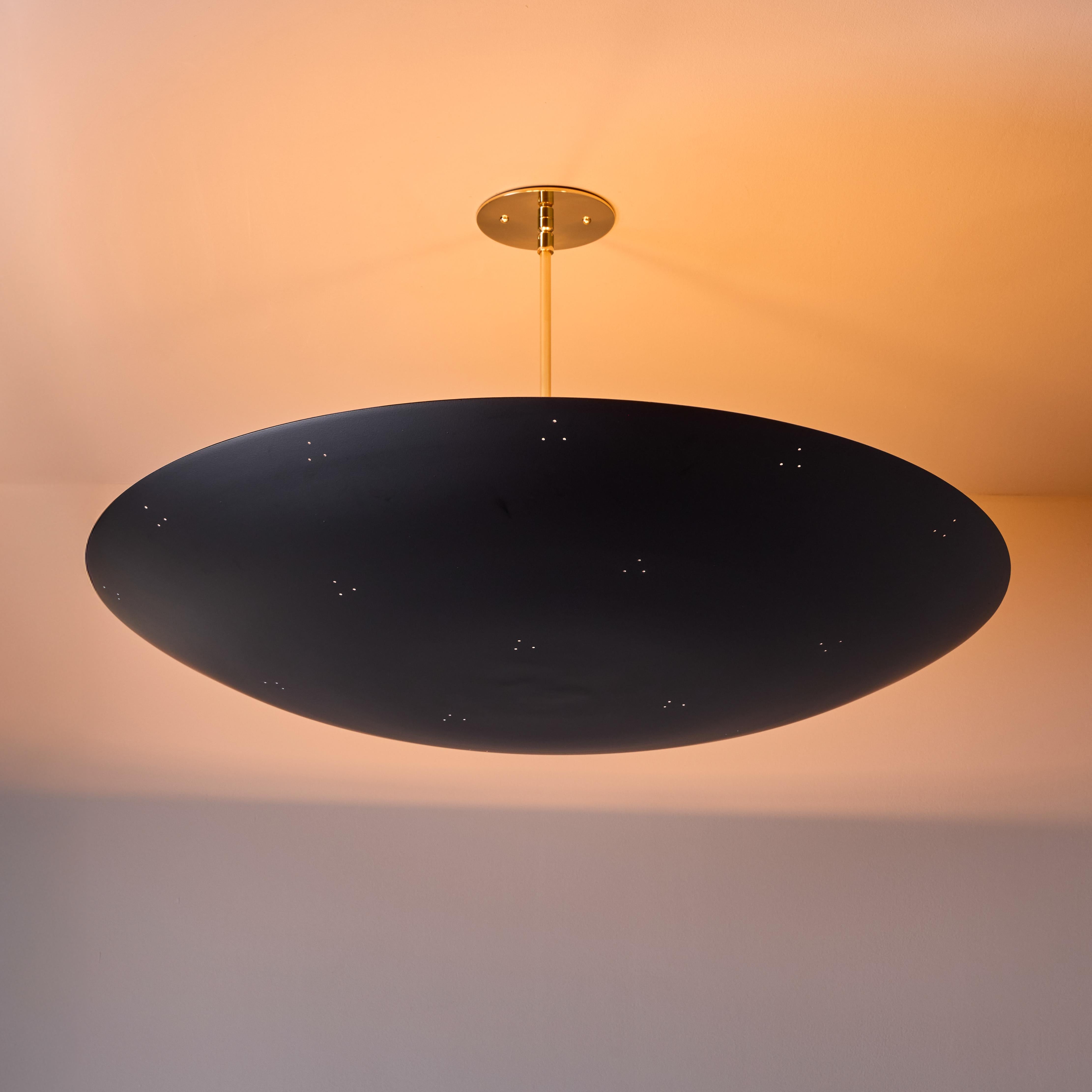 Mid-Century moderno Grande lampadario a cupola traforata Raul Reyes 'Rey 30' in nero in vendita