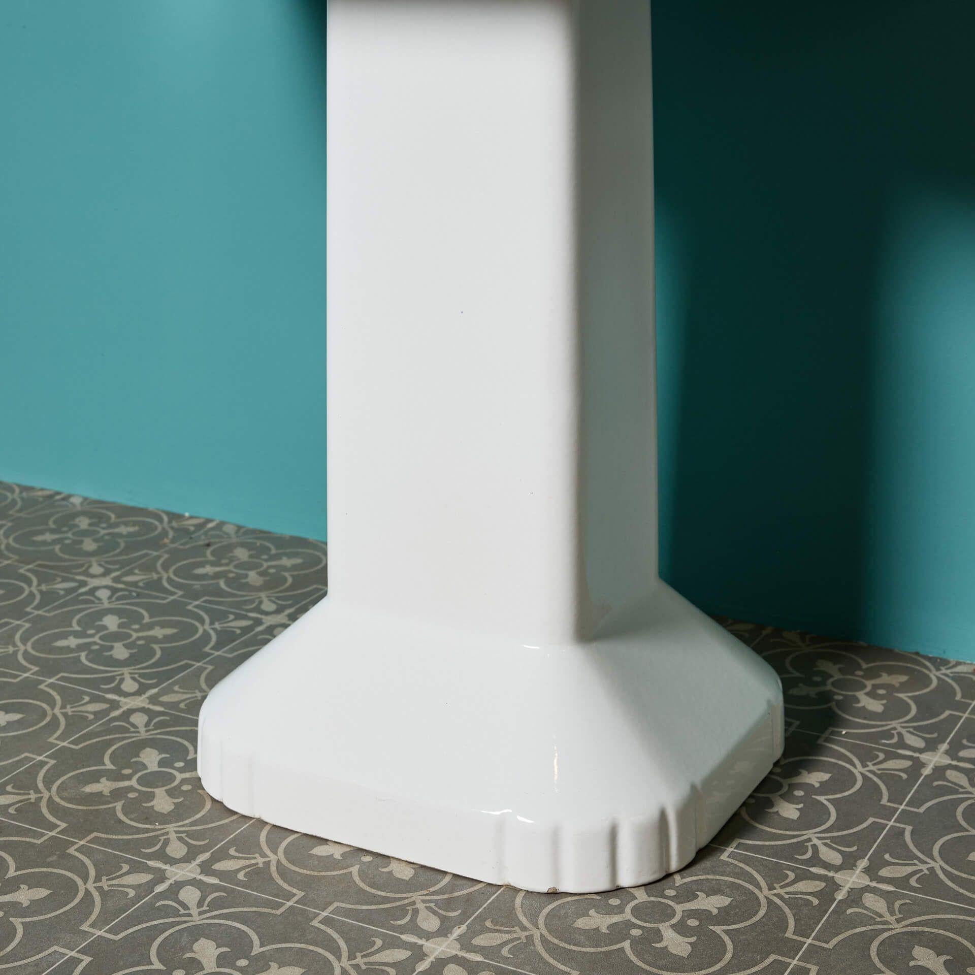 Großes Porcher Pedestal-Spülbecken aus den 1920er Jahren (Keramik) im Angebot