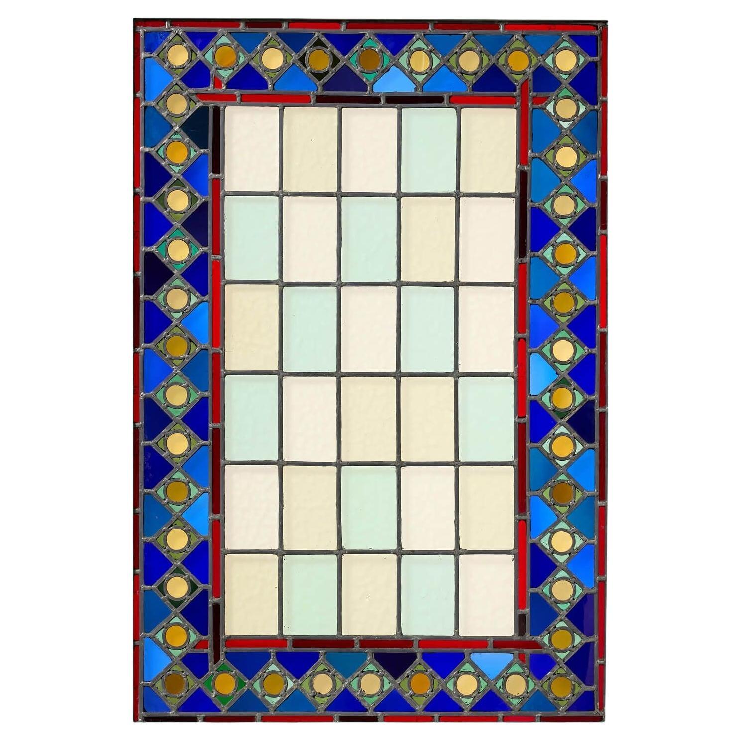 Großes wiederhergestelltes Stained glass Fenster im mittelalterlichen Stil